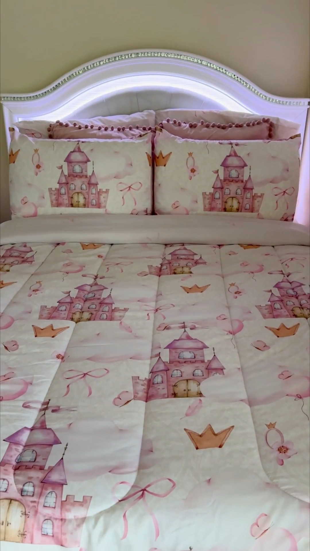 Princes bed👸🛏️✨💕

#LTKdayinmylife #LTKmomlife #LTKKids
