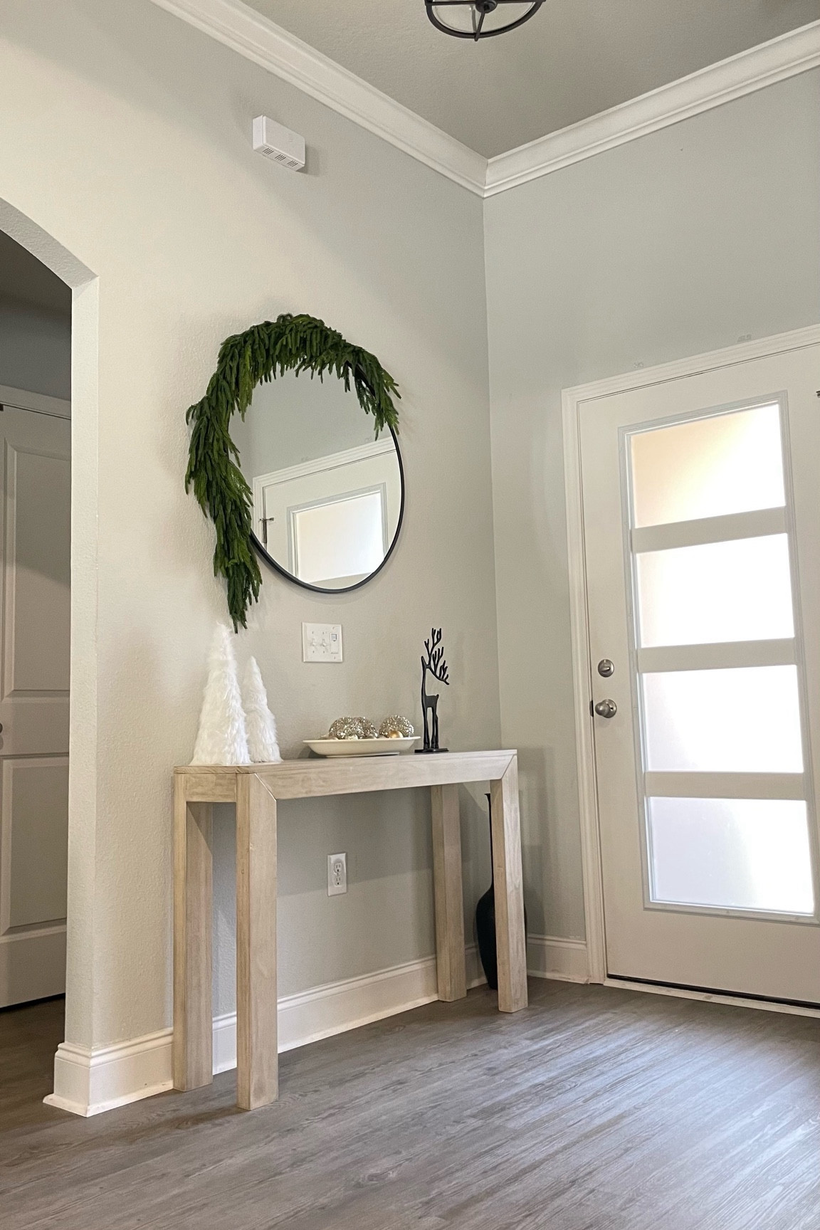 Holiday entry way table, entry way styling, neutral entry way, Christmas table decor, holiday table styling, Christmas table decor, modern home decor, minimalist home, modern style, modern living room, living room inspiration, modern home, Home decor, Holiday home decor, modern Christmas decor, modern holiday style, neutral Christmas decor, neutral holiday decorating, modern Christmas inspiration 

#entrywaystyling
#modernchristmasdecor
#neutralchristmas
#christmasentryway
#modernholidaydecor
#neutralholiday
#Modernhome
#entryway
#NeutralHomeDecor
#Organicmodern
#Cleanhome
#Aesthetic 
#InteriorDesign 
#Modernorganic 
#Budgetfriendly 
#NeutralHome
#MinimalistHome
#Organichome
#ModernAesthetic
#neutraldecor

#LTKHoliday #LTKSeasonal #LTKhome