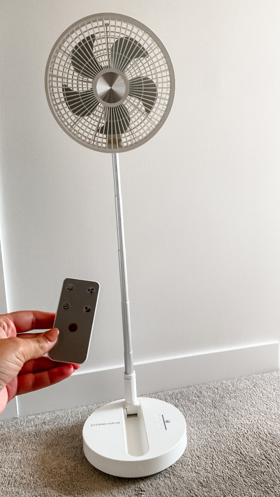 Amazon portable standing/rotating fan PERFECT for traveling 💨
#portablefan #portablestandingfan #travelfan #travelmusthave

#LTKHome #LTKTravel #LTKSaleAlert