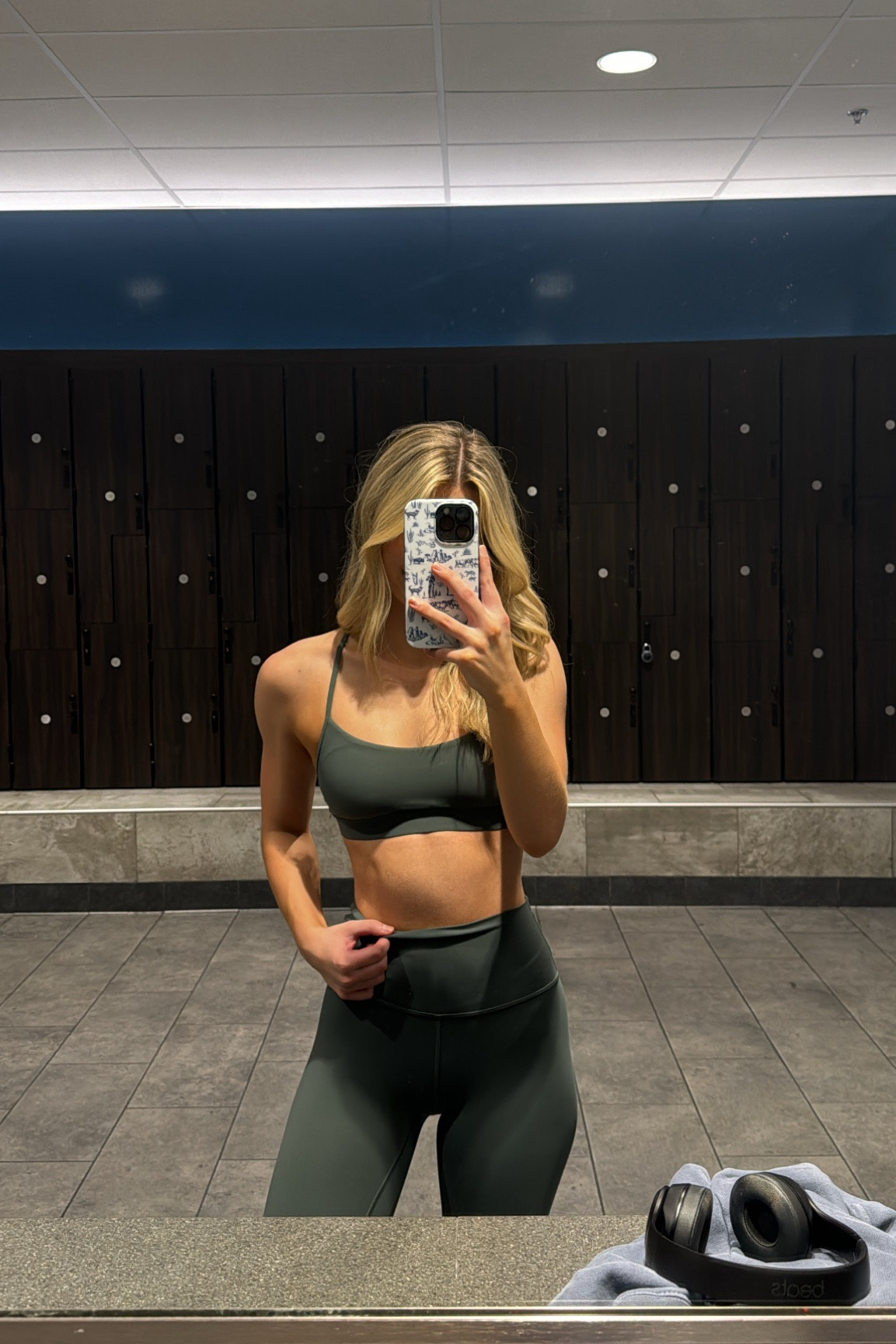 Green workout set 

#LTKStyleTip #LTKSummerSales #LTKActive