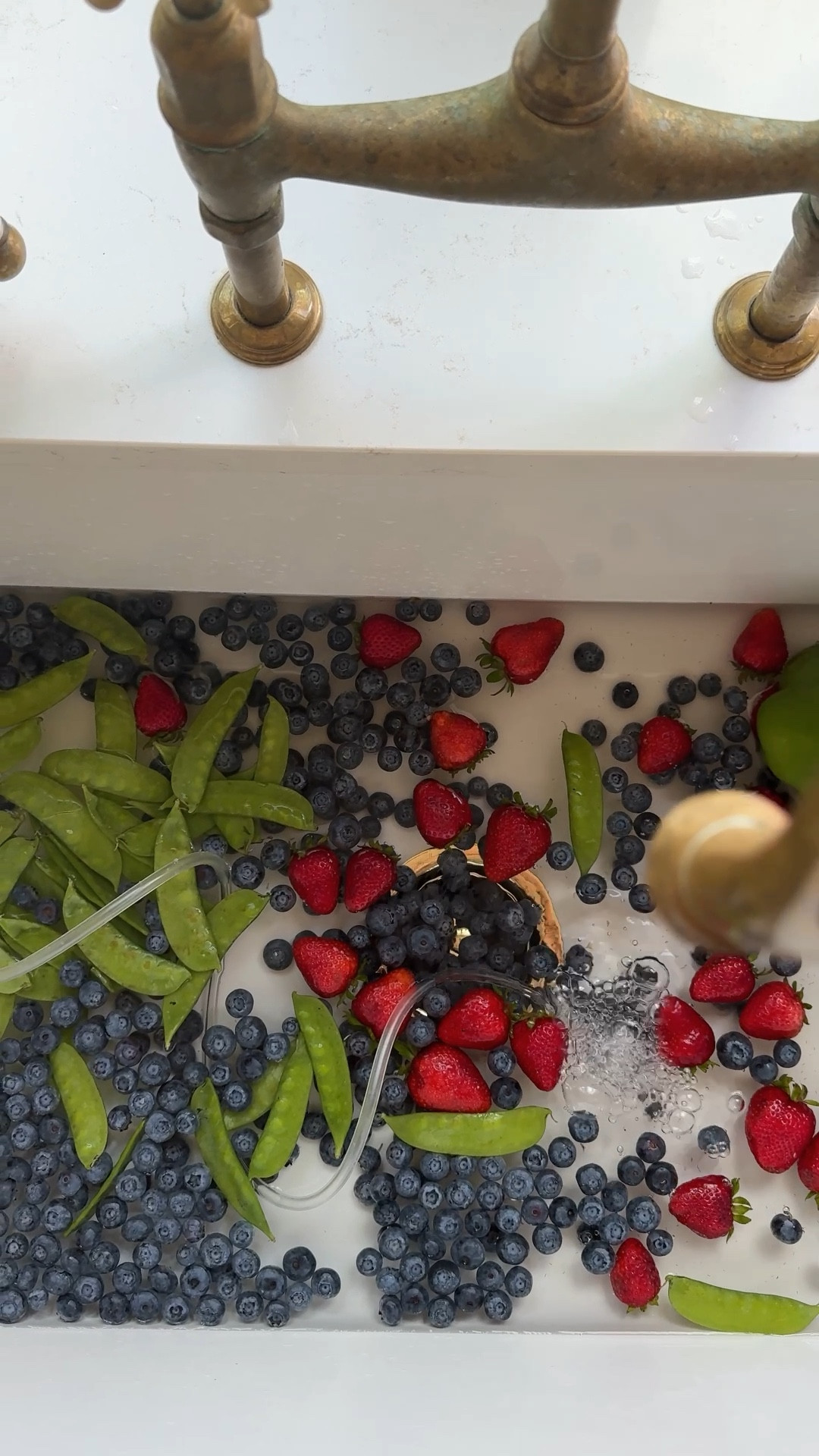 Fave way to clean fruits and veggies. Ozone machine under $50 from Amazon  

#LTKSaleAlert #LTKSeasonal #LTKHome