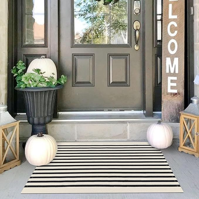 IOHOUZE Black Beige Striped Rug -2'x3' Front Door Rugs Outdoor, Small Washable Area Rug for Front... | Amazon (US)
