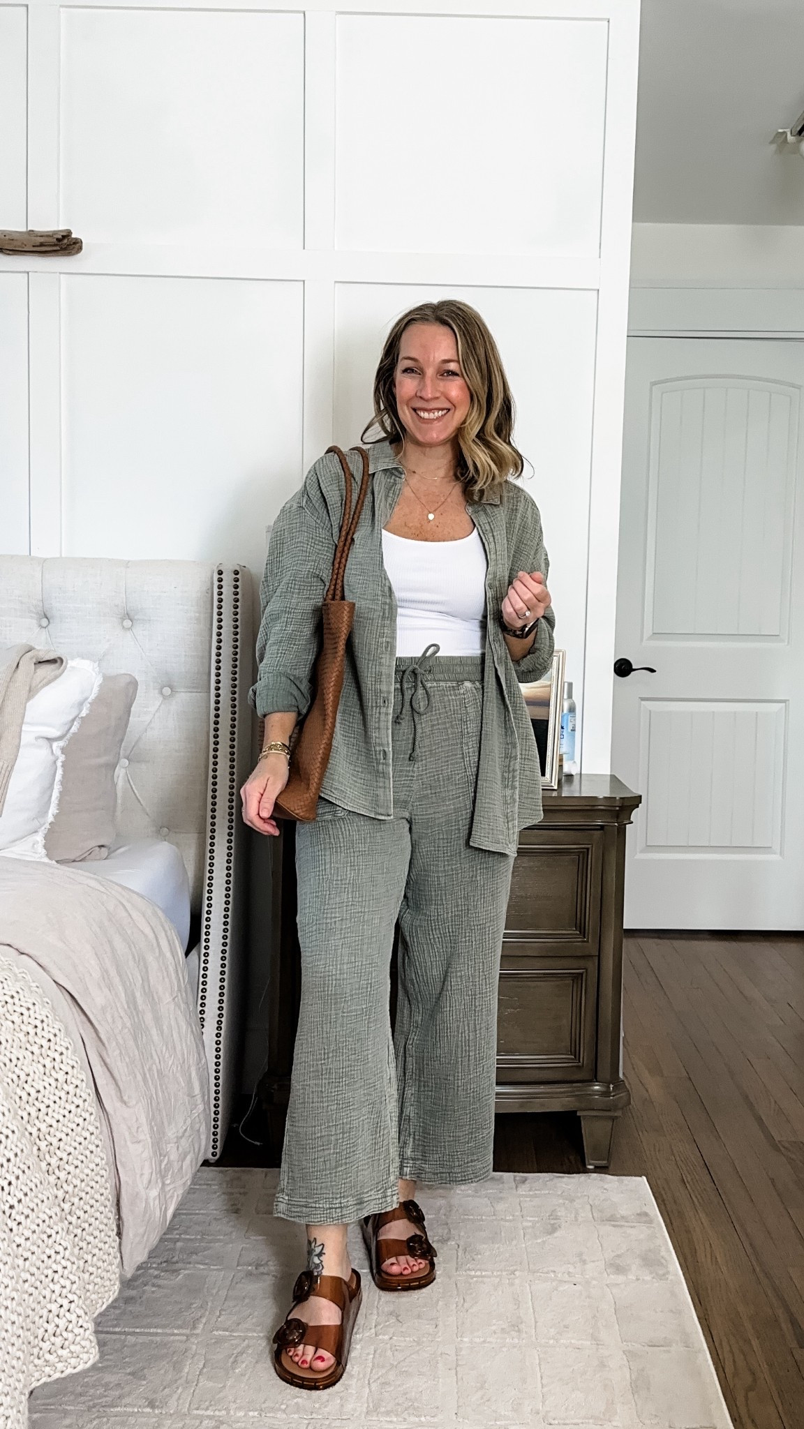 Mediums in this AMAZINGGGG gauze set. The softest gauze set ever!!! Worth every penny even full price but it is 40% OFF right now with code FAMLOVE

#LTKPetite #LTKootd #LTKMidsize

#LTKMidsize #LTKTravel #LTKPetite