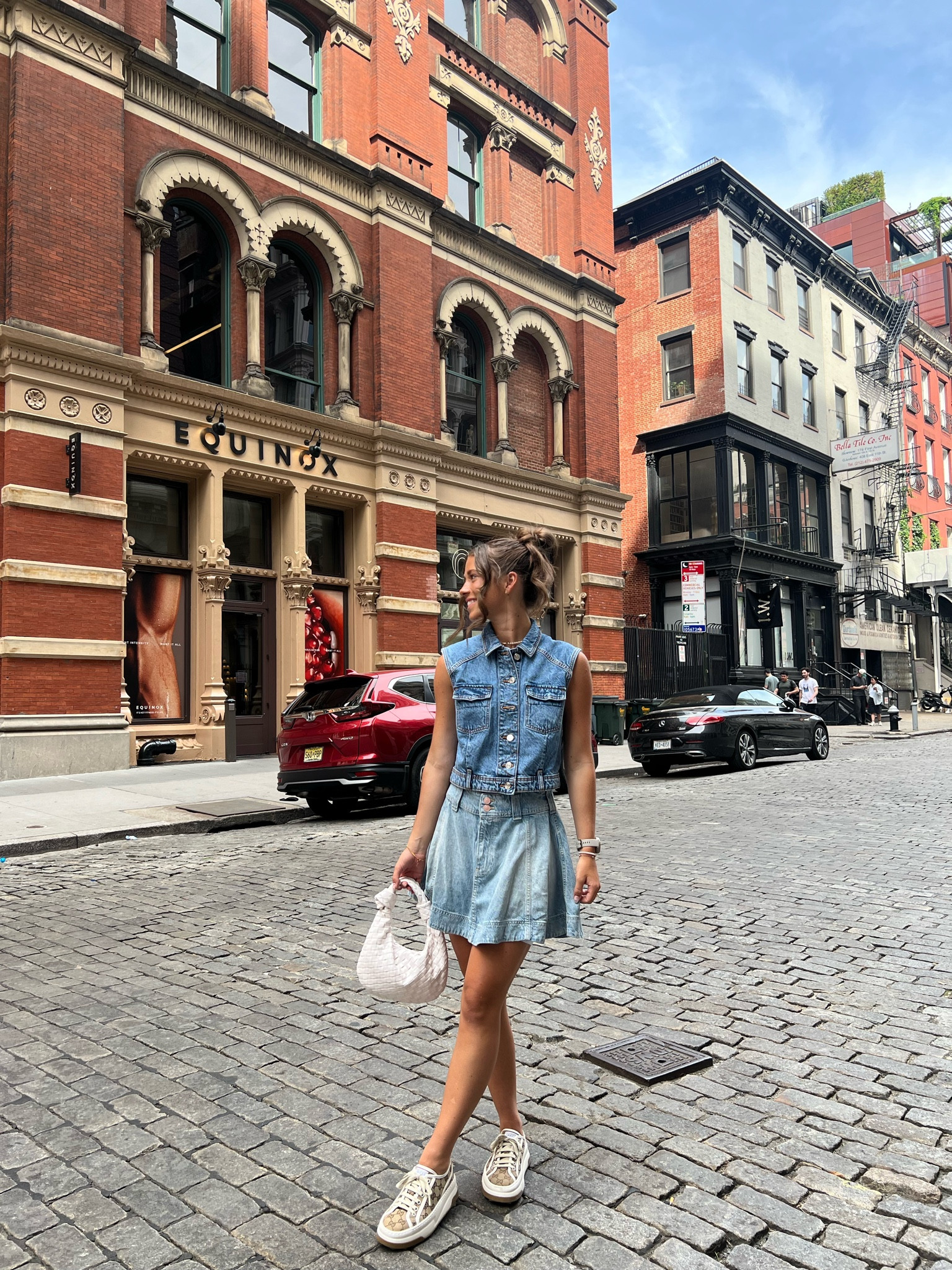 my vest is from zara, but i can’t link it, so i linked some similar tops!!💙🏙️

#LTKfindsunder100 #LTKstyletip #LTKSeasonal