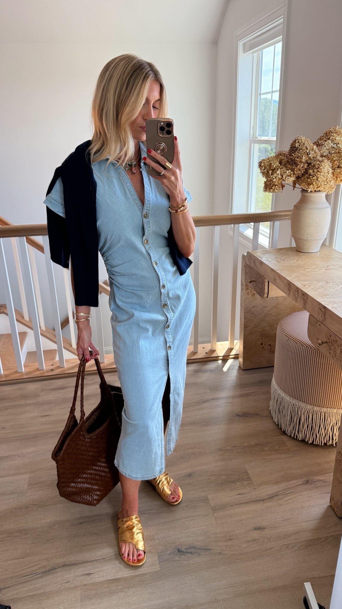I have an exclusive Anthropologie code! Get 20% off my dress, shoes, and cashmere cardigan with code LEANNE20

Dress runs TTS, wearing S
Gold sandals: TTS
Cardigan: TTS

#LTKgrwm #LTKootd #LTKSaleAlert