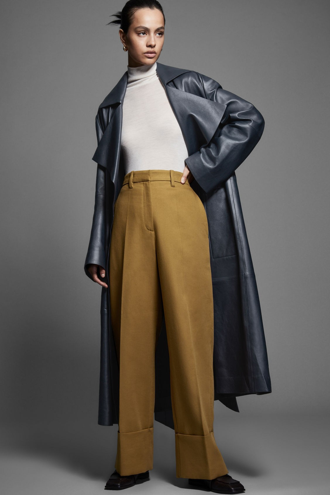 THE WIDE-LEG TWILL CHINOS | COS (US)