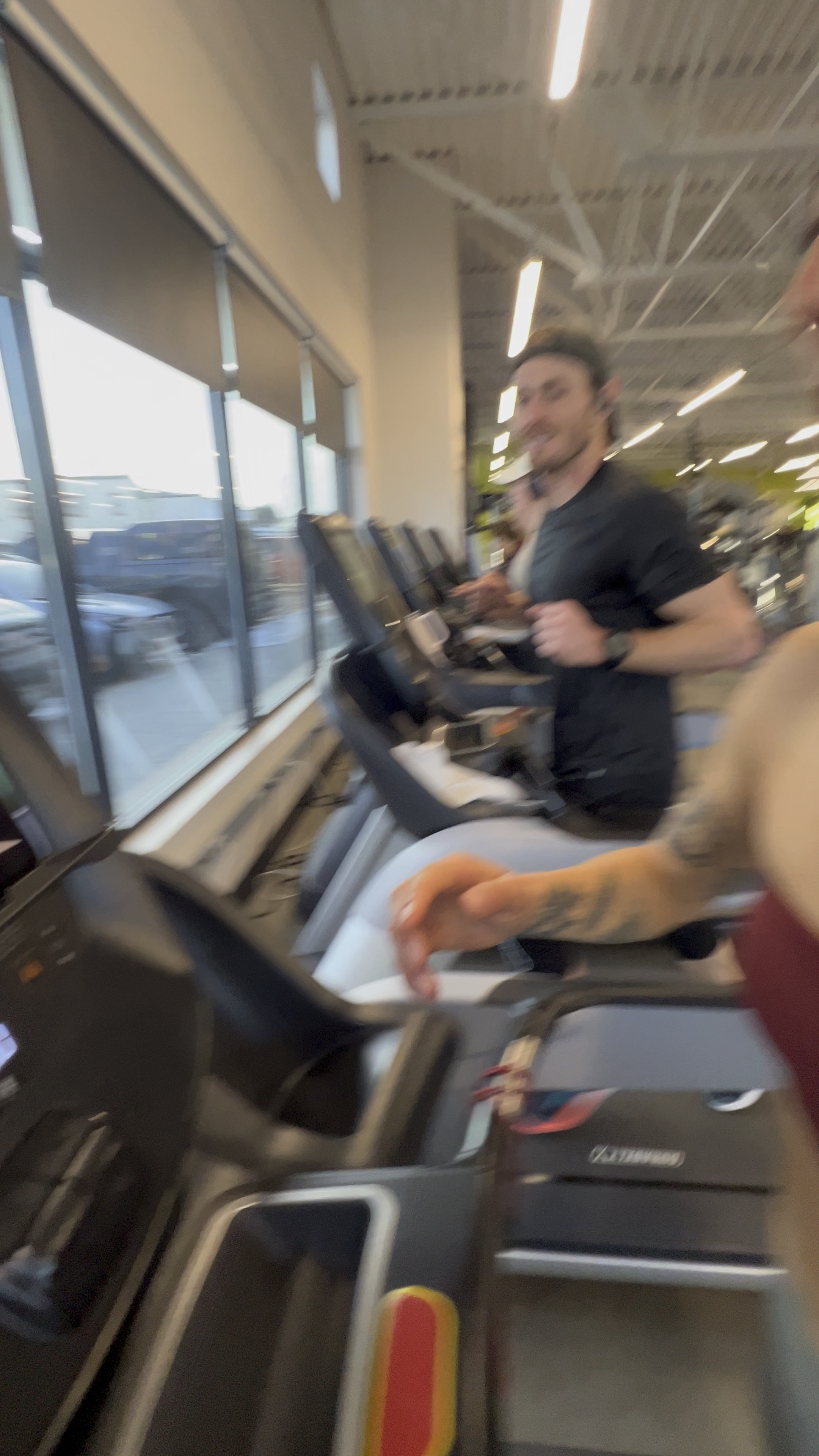 Strapless sports bra that DOESN’T NEED TO BE ADJUSTED CONSTANTLY?! Yassss plz 💕

#LTKActive #LTKFitness