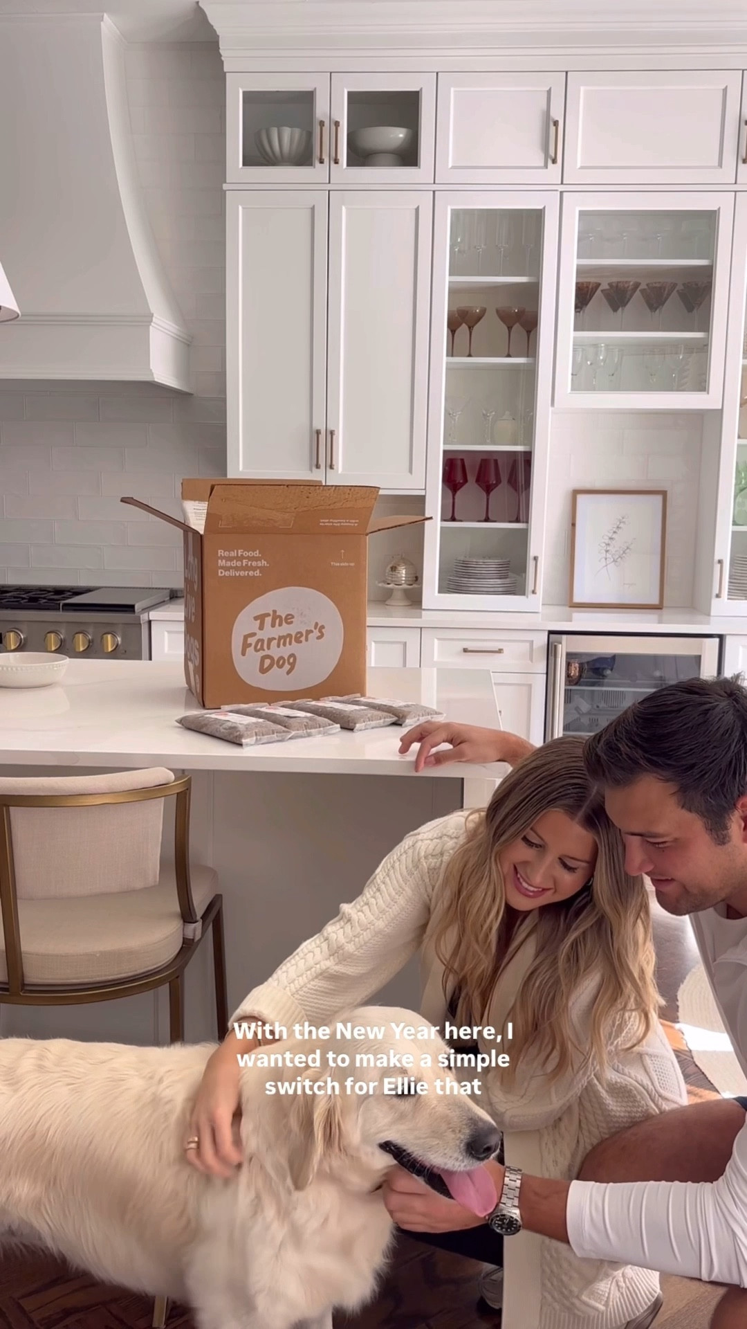 #ad Every year with Ellie is a good one, so this year we’re starting with fresh food! 🐾 🤍@thefarmersdog Fresh food plans are clinically shown to support healthy aging and help dogs maintain a healthy weight! You can get 50% off your first box below! #thefarmersdog #TFDPartner 