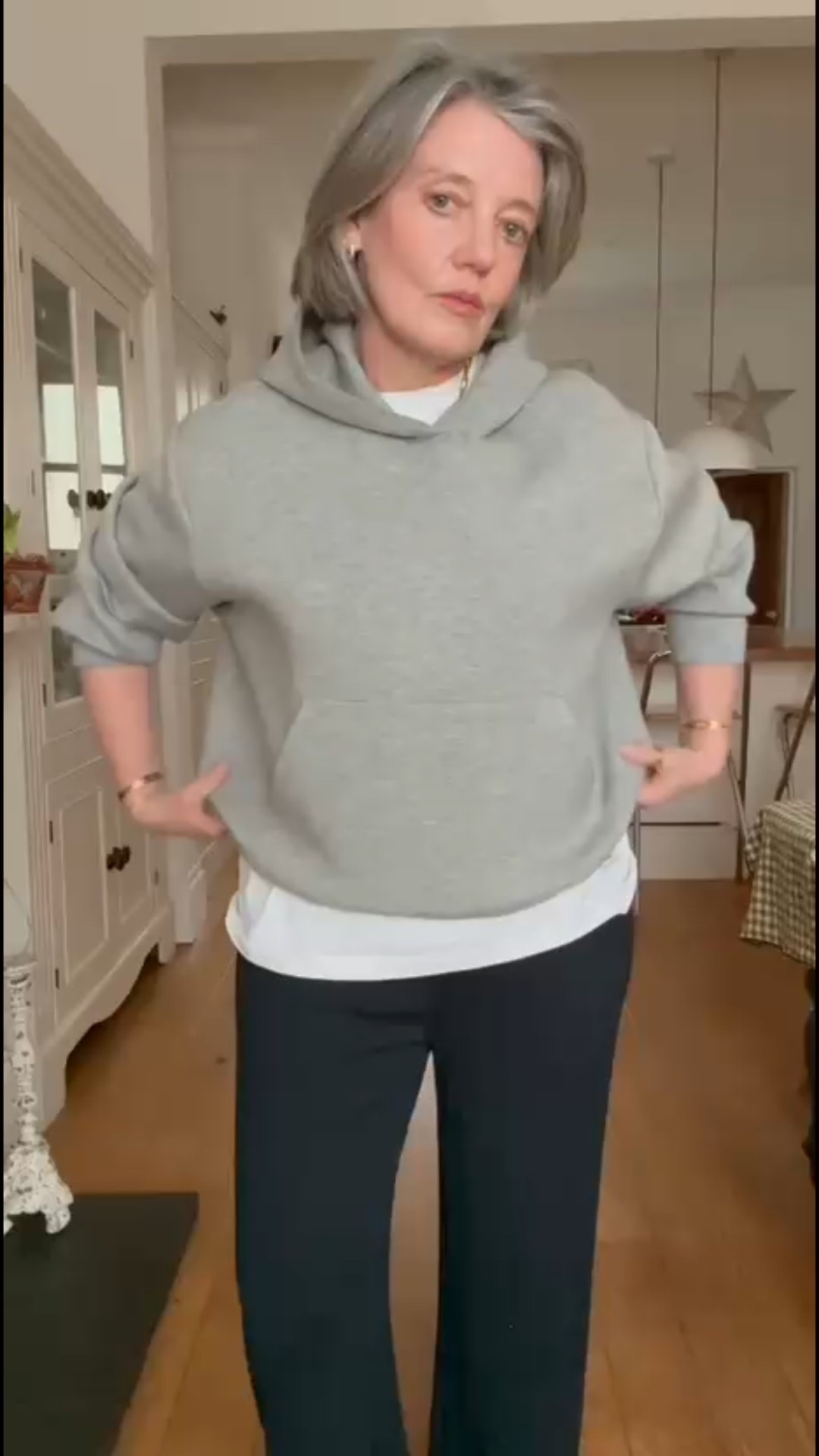 Casual OOTD layering a grey scuba hoodie!
Wearing
 Size large hoodie 
Size 14 long trousers 
Size 12 Sezane jacket 



M&S, Uniqlo, Comfy Outfit, Casual Outfit, Easy Outfit ideas, Winter Jacket, ASOS, M&S, Wide Leg Trousers

#LTKuk #LTKeurope #LTKwinter