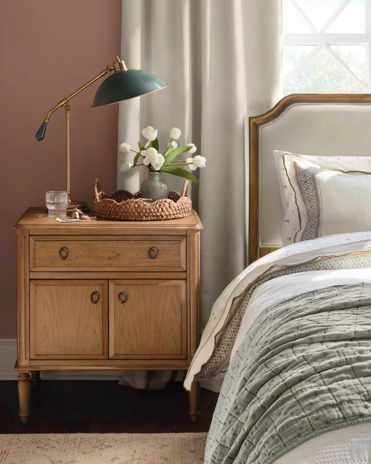 Corinne Cabinet | Magnolia