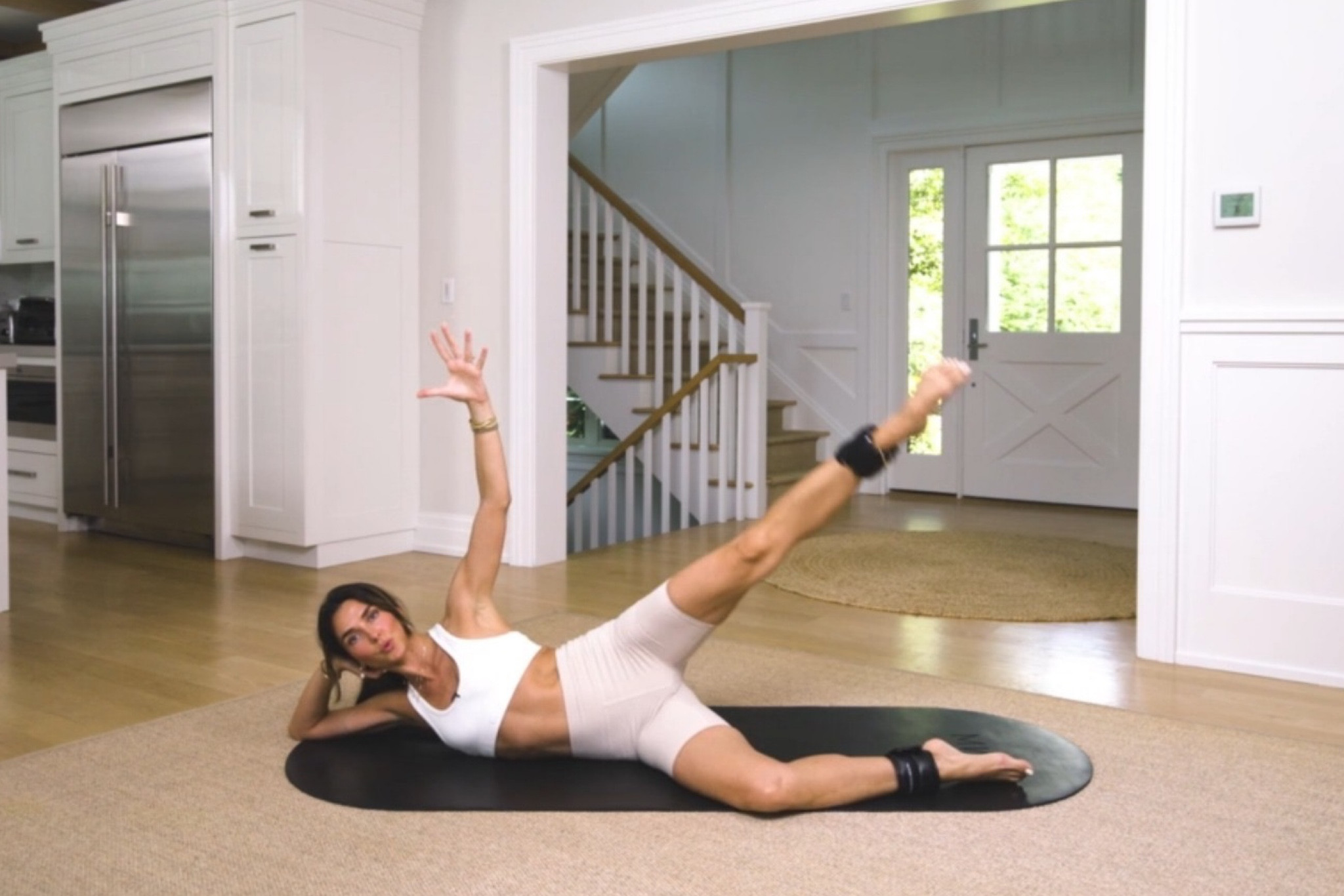 28 Min Spicy Pilates Sculpt

#LTKfitness