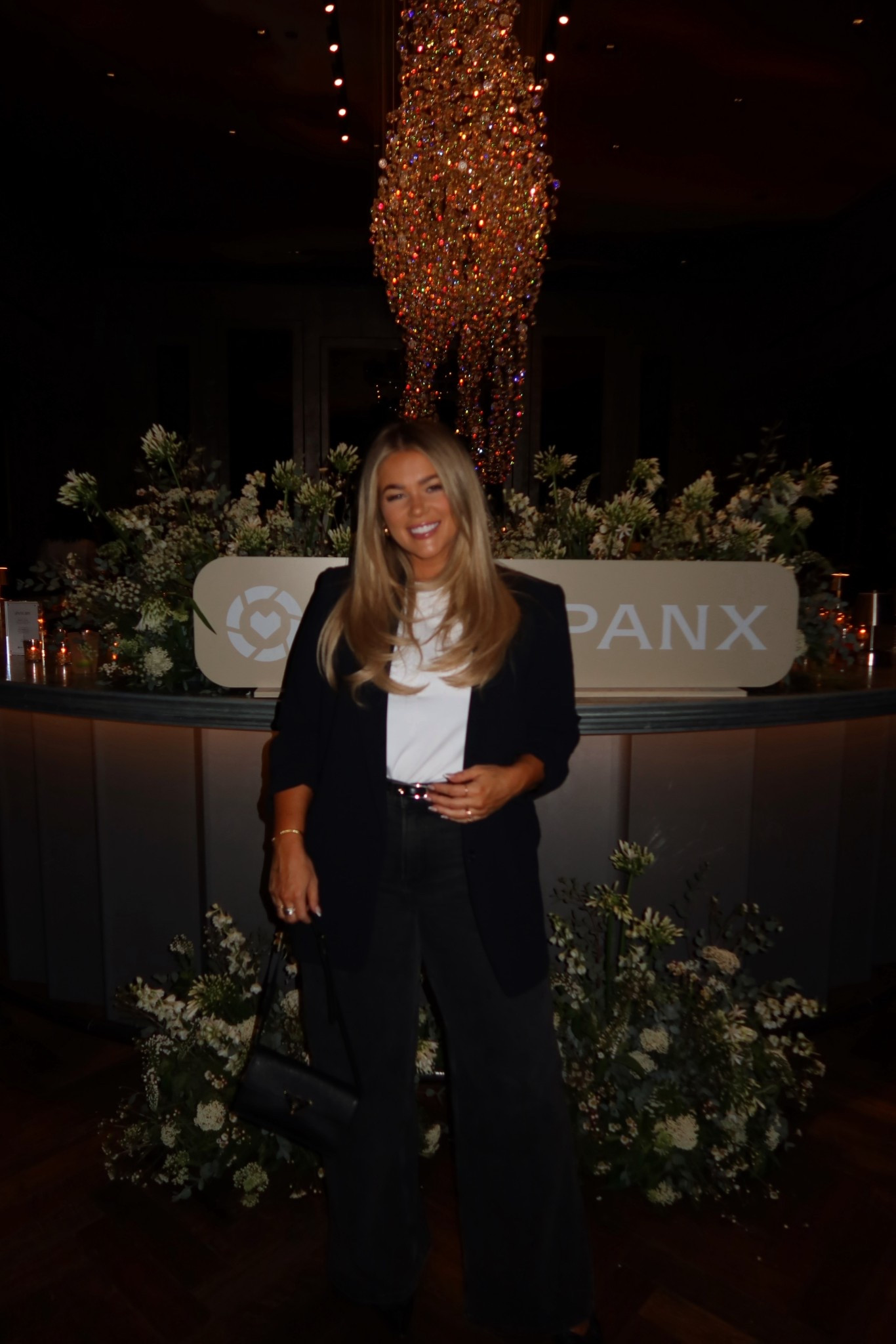 Outfit from dinner last night with spanx🤍 

Pants- XL
Blazer- 10 
Tee- large 

#LTKWorkwear #LTKMidsize #LTKCon