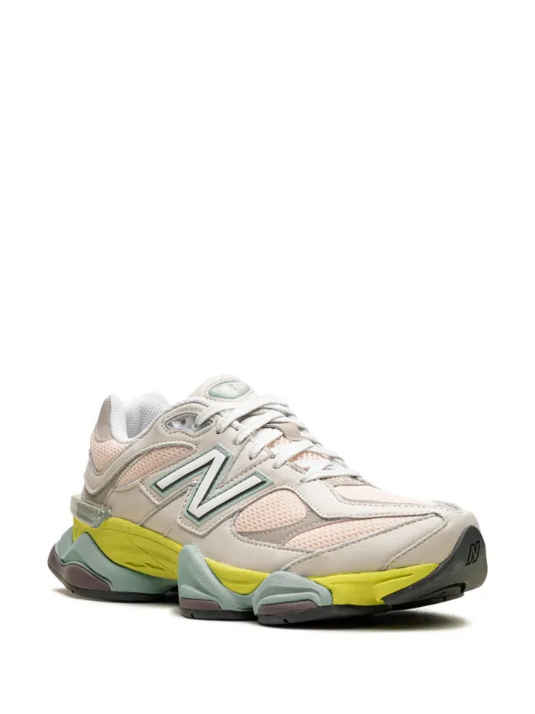 9060 "Moonbeam" sneakers | Farfetch Global