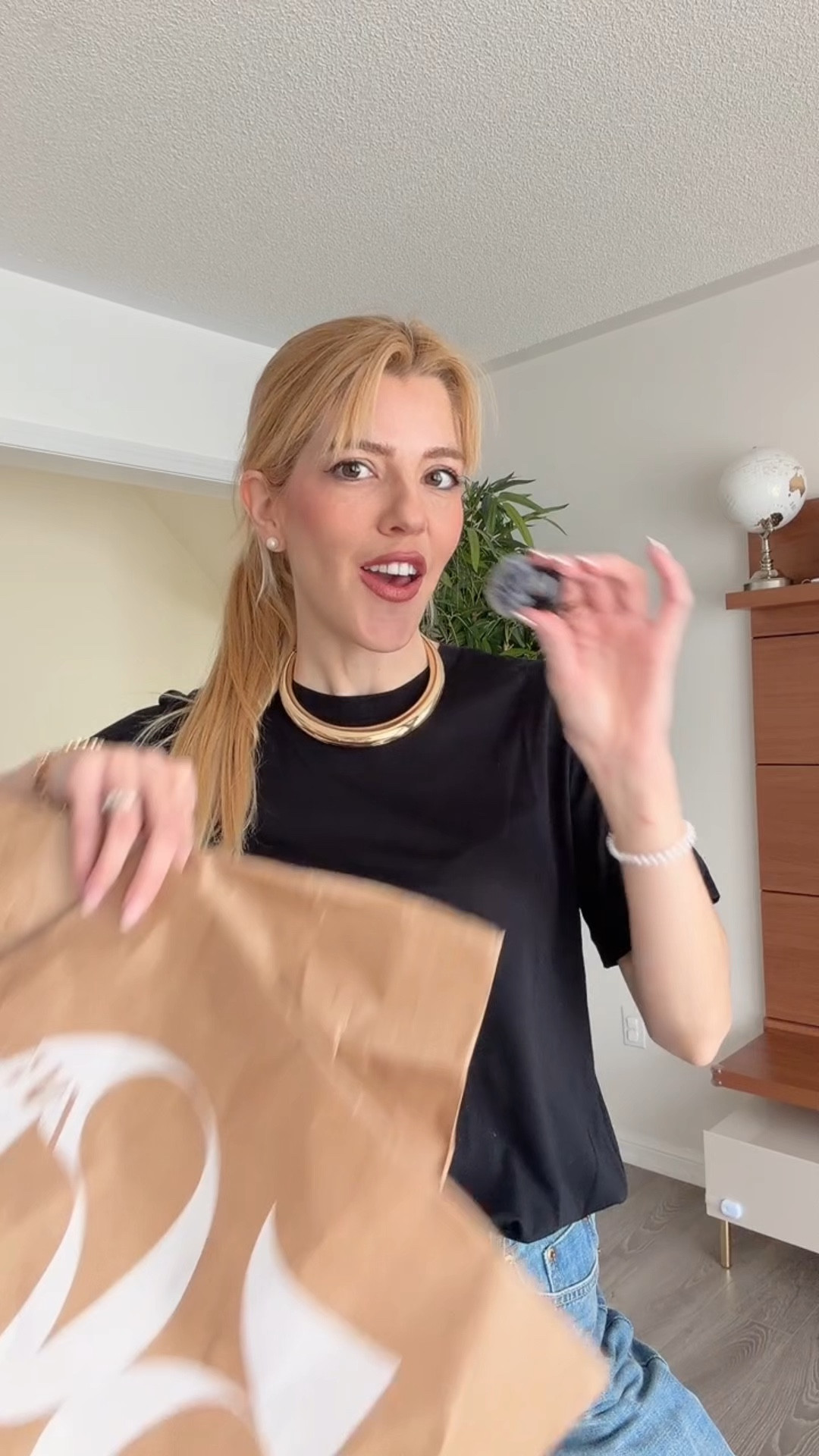 3 Zara pieces that look designer! You’ll want it all! 

Zara spring winter sweater matching sets stripe preppy cool girl comfy look outfits 

#LTKdatenight #LTKcanada #LTKstyletip