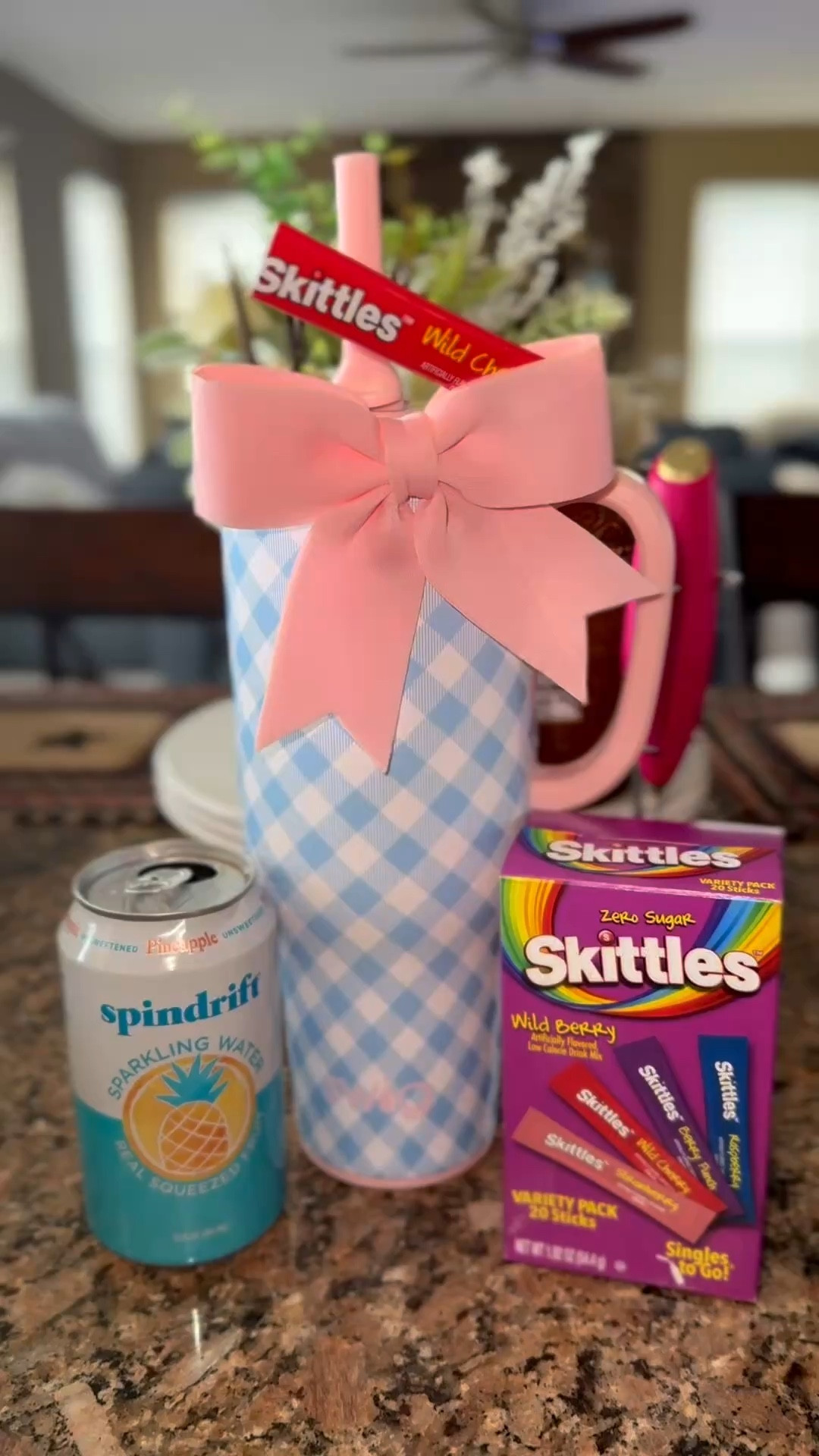 This adorable 40 oz Blue Gingham tumbler is out of stock @Swig Life until May but you can grab it on Amazon🙌 Grab before it’s SOLD out! 

#swiglife #spring #flavoredwater #drinkmix

#LTKHome #LTKSeasonal