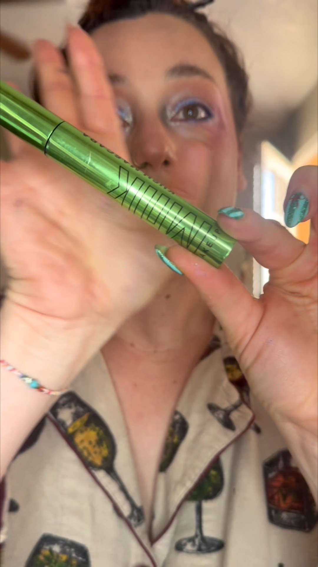 I wore this mascara ALL day so you don’t have to 👀
Smudge test, flake check, curl hold, and volume—this is a real-time wear test, not a first impression.

If you’re looking for a mascara that holds up through long days, oily lids, and real life… this one might be worth the hype. 💄✨

Save this for later, and tell me—do you prefer tubing mascaras or traditional formulas?


#LTKBeauty #LTKdayinmylife #LTKgrwm