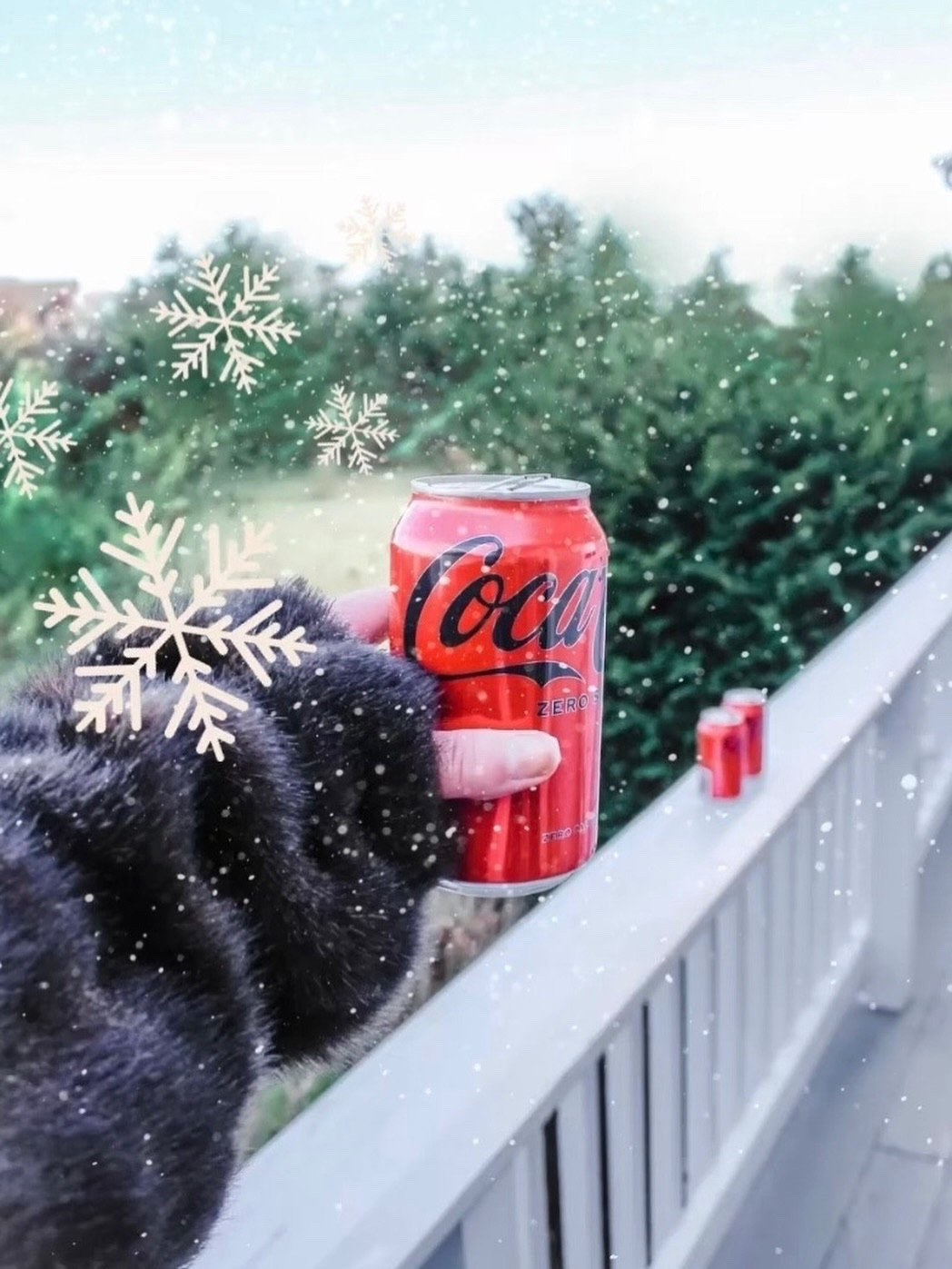 ❄️ Dreaming of a Ralph Lauren Christmas ❄️
.
.
.
.
.
.
.
.
.
.
#ralphlauren #ralphlaurenchristmas #ralphlaurenchristmasdecor #ralphlaurenchristmasvibes #cocacola #cocacolazero #cocacolalife #cokezero #cocacolachristmas #snow #snowing #snowday #snowdayfun #christmas #christmasiscoming #christmasmagic #christmasishere #christmasinspo #christmastimeishere #christmasseason