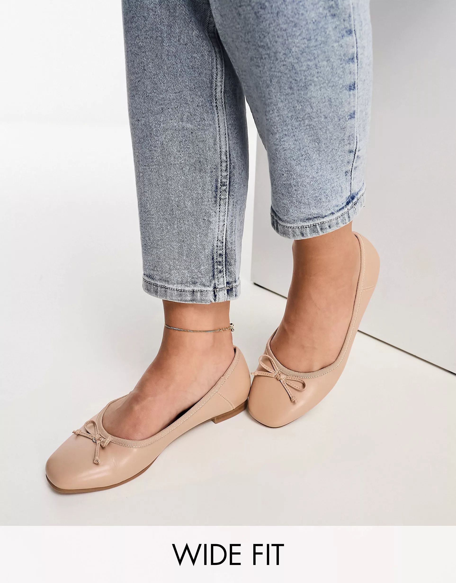 ASOS DESIGN Wide Fit Lullaby bow ballet flats in beige | ASOS (Global)