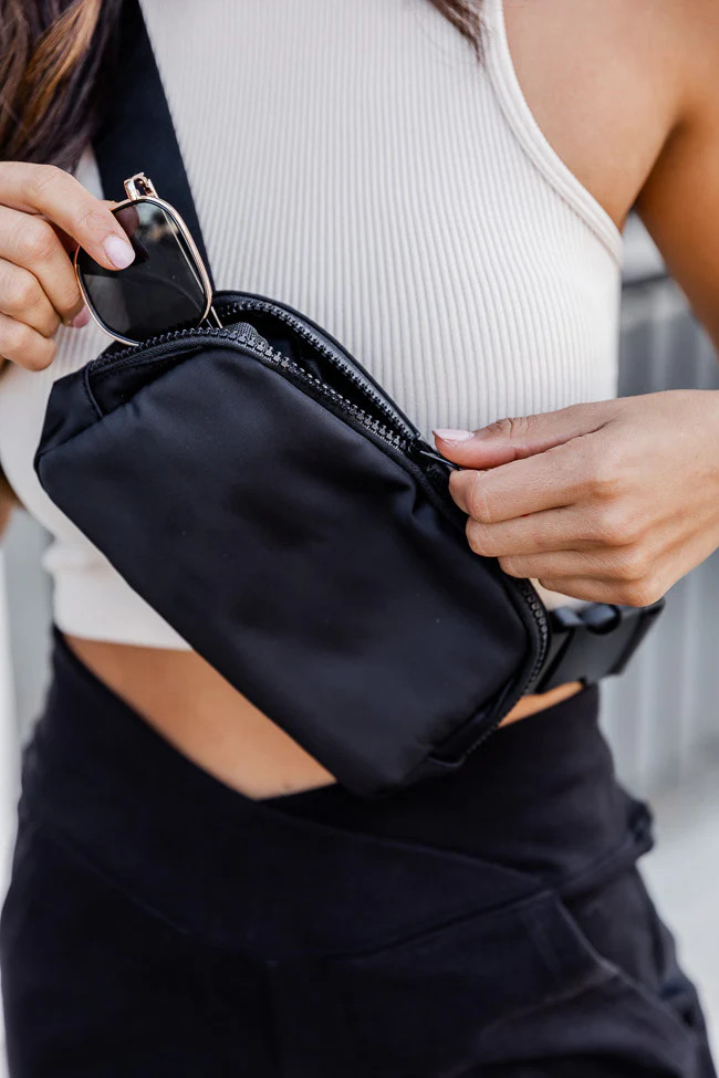 Places To Go Black Belt Bag | Pink Lily