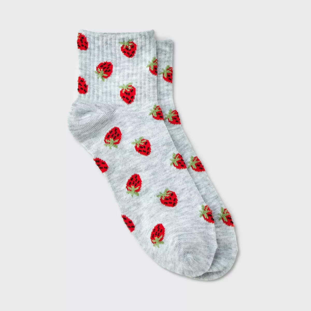 Women's Strawberries Ribbed Ankle Socks - Heather Gray/Red 4-10 | Target