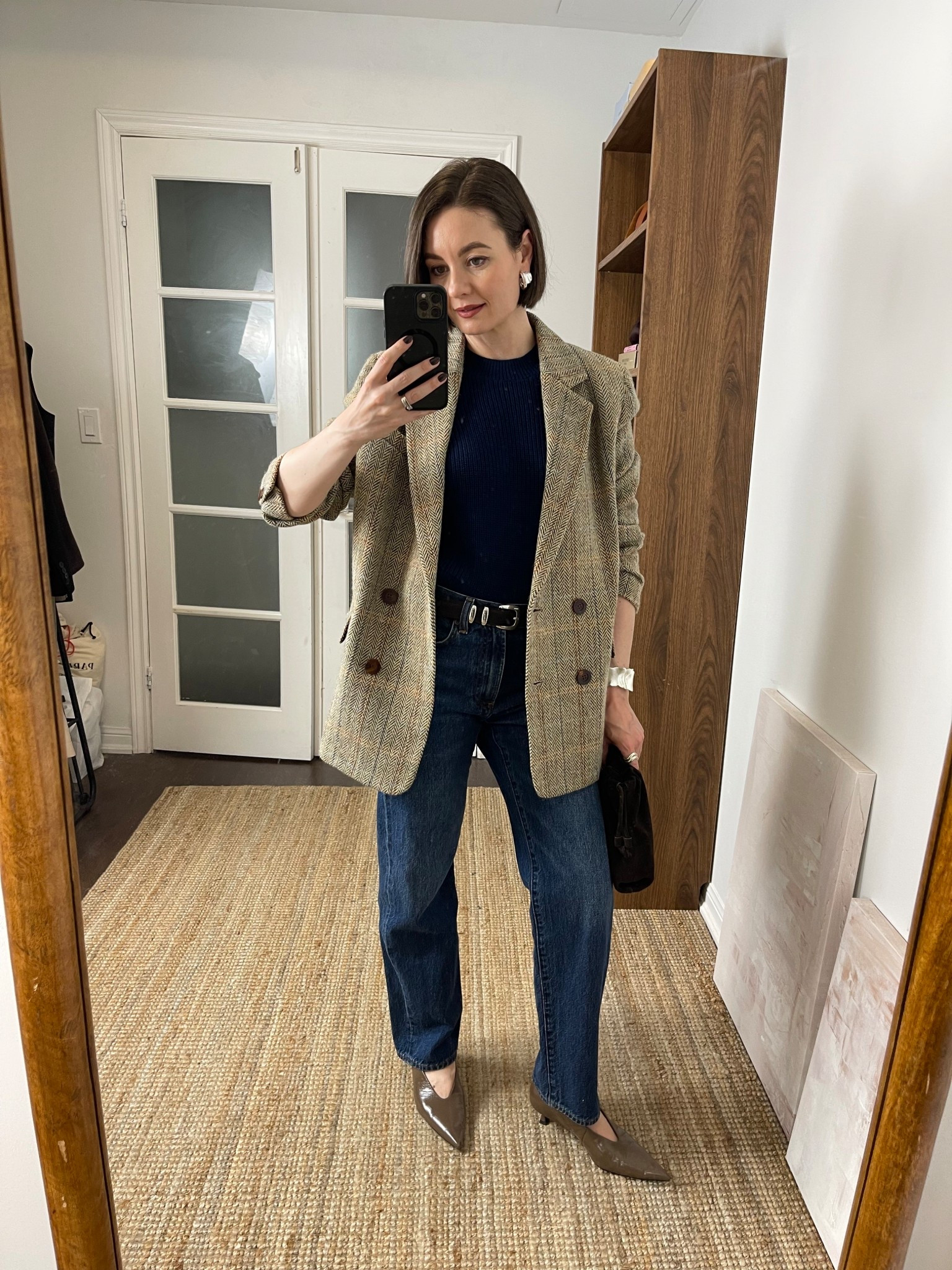 Dressed up Sweater & Jeans!

Knit tank (s), straight jeans, plaid blazer (s), kitten heel pumps 

Use Sansha25 for 525America

#LTKStyleTip #LTKSeasonal
