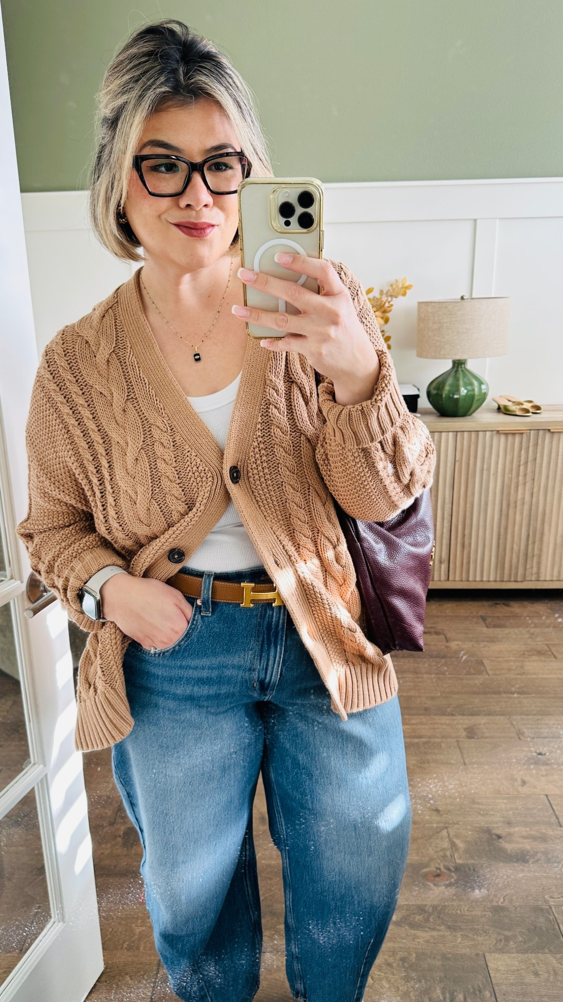 Happy Friday friends! It’s been a wild and crazy week and I’m so thankful that today is Friday! Decided on a cozy boyfriend cardigan today with my (yes,again) favorite barrel jeans! Love this cardigan—I’ve worn so many times at this point whether I’m out and about or just doing things around the house. It does run big, I sized down to a medium, but it’s still oversized so keep that in mind. This is a cardigan that you can literally wear anywhere but it still feels like you got dressed for the day  

#LTKdayinmylife #LTKGiftGuide #LTKgrwm