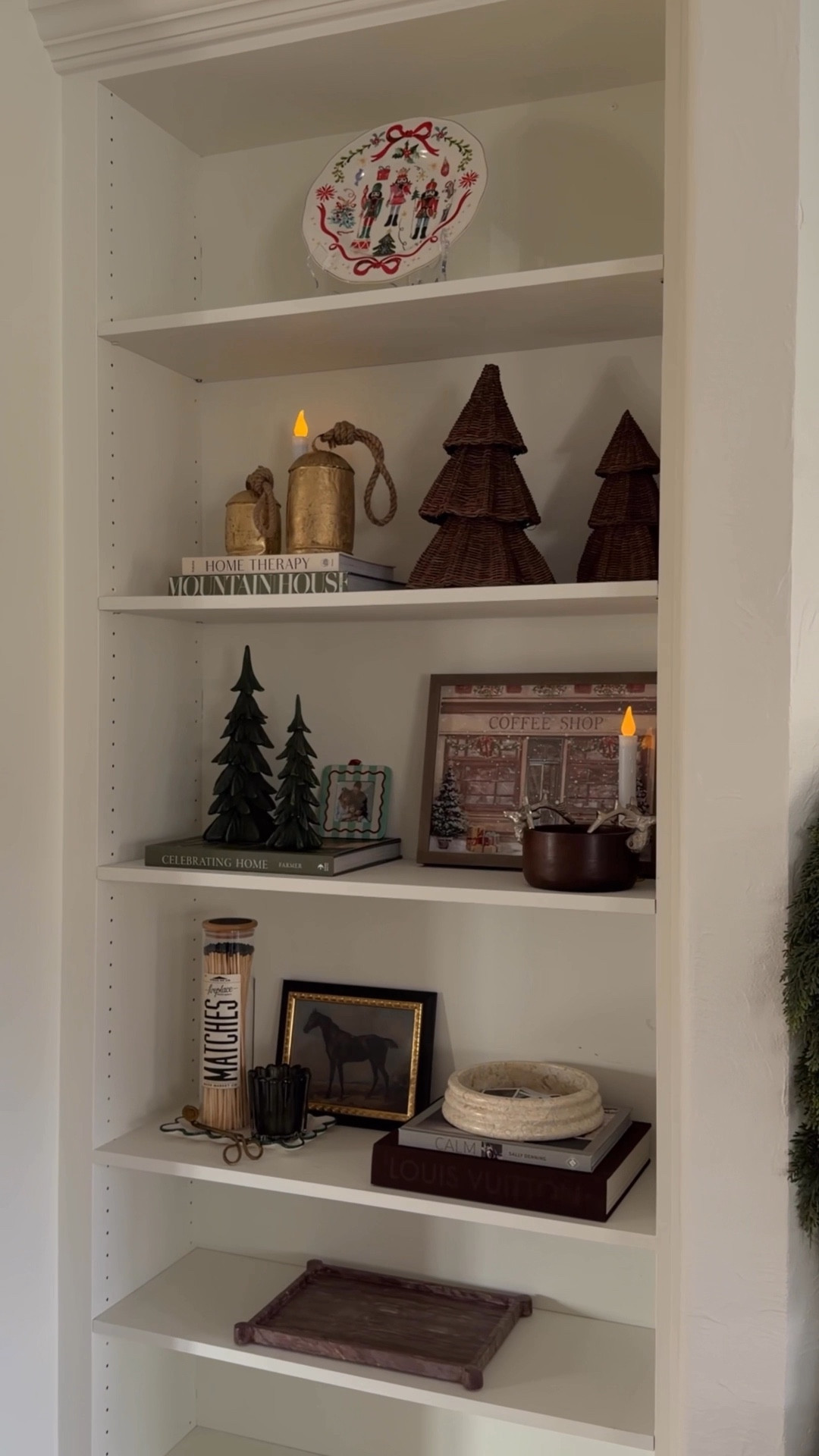 Holiday book shelves 🌲 

#LTKHoliday #LTKCyberWeek #LTKGiftGuide