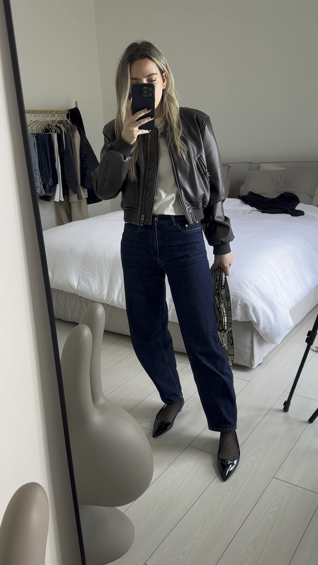 Simple and chic transitional Spring outfit!

I’m wearing:

-Prada sling back pumps. Try half a size smaller as they come a little big.
-T-shirt from Cos. Nice boxy and heavy true to size.
-Old Wandler jeans. The barel / ballon  pair of jeans is so flattering with sneakers and more formal shoes. I’ve linked my favorite similar pairs.
-Necklace is Lie Studio. Amazing statement piece.
-My bag is an old S.Joon.
-My leather bomber is old Zara but I linked an AMAZING H&M one!


#LTKVideo #LTKstyletip #LTKSeasonal