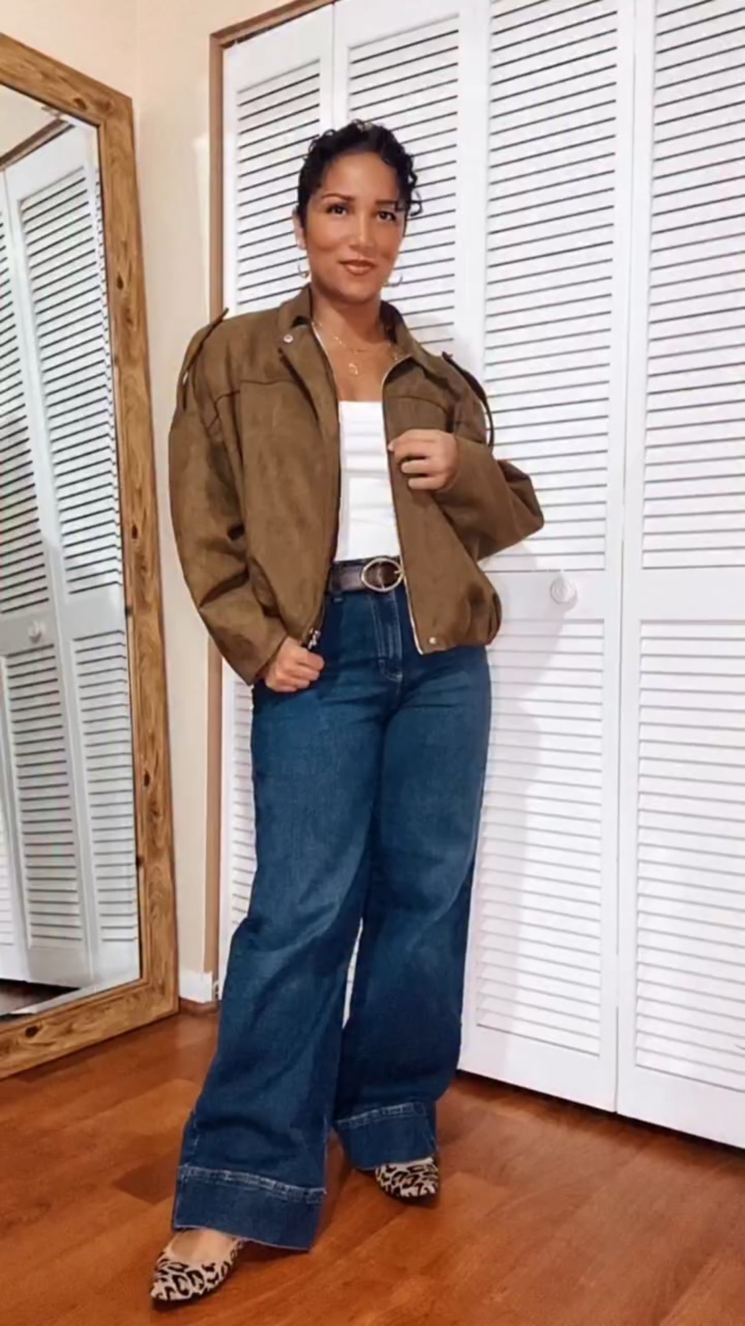 Faux suede & fall just hit different! 🍂 Wearing a size. S in this viral jacket that you’ll fall in love with this season! 🤩 Fits like a dream and looks even better! We’re on Day 3 of 60 days of fits, so follow along for more outfit inspo! ✔️

Comment SHOP below to receive a DM with the link to this post on my LTK. ⬇ https://liketk.it/5qgJ2 ✨🔗✨

#ltkfindsunder100 #ltksale #microinfluencers #miamijnfluencers Viral jacket, Suede jacket, Zara jacket, Amazon jacket, Brown jacket, Fall jackets, Fall outfits, Miami influencer, micro influencer 

Are you feeling this jacket for fall, too? 🧥🍂