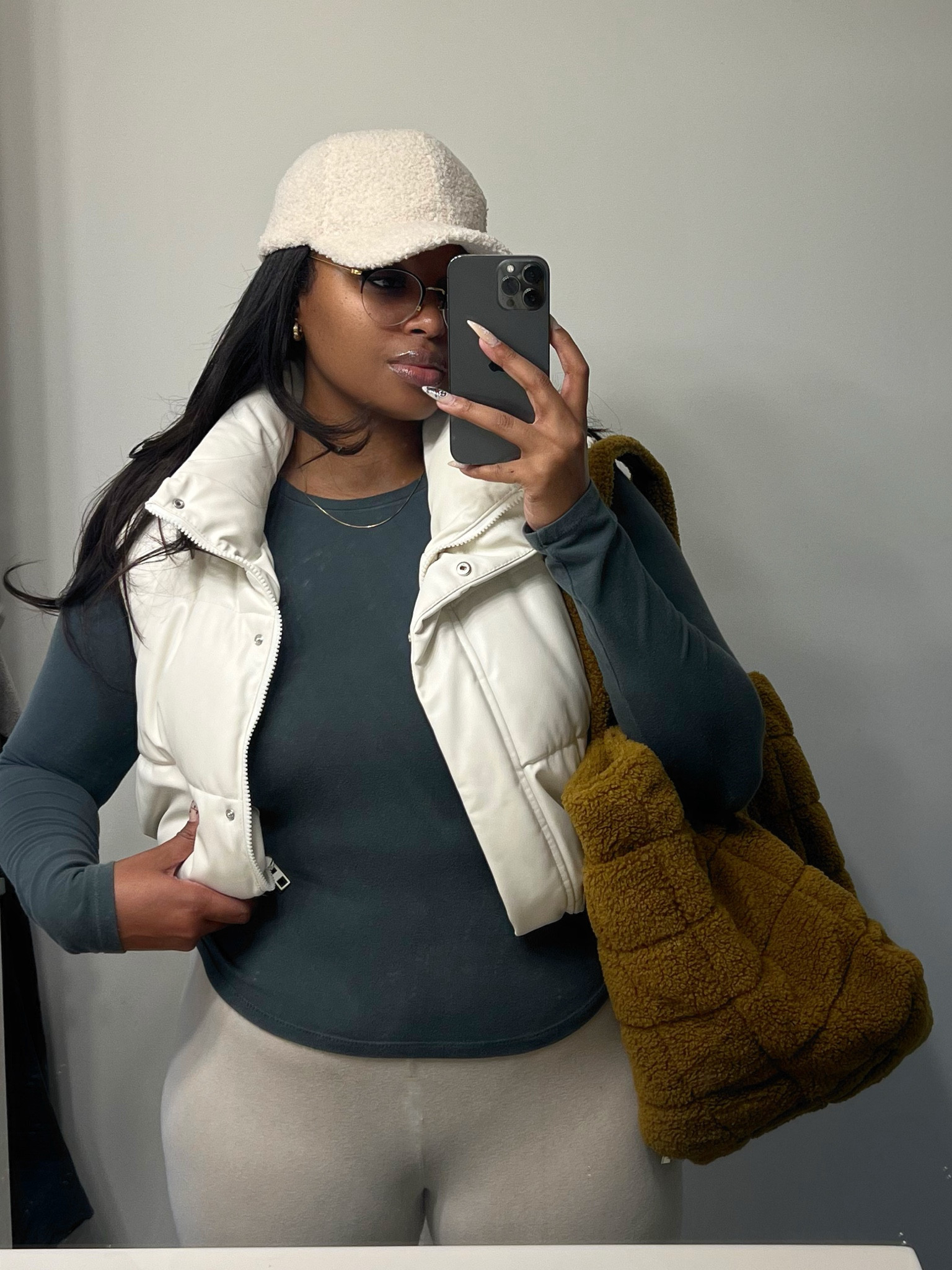 Chill outfit of the day! #outfitidea #winteroutfit #coffeeshopoutfit #comfy

#LTKfindsunder100 #LTKbeauty #LTKstyletip