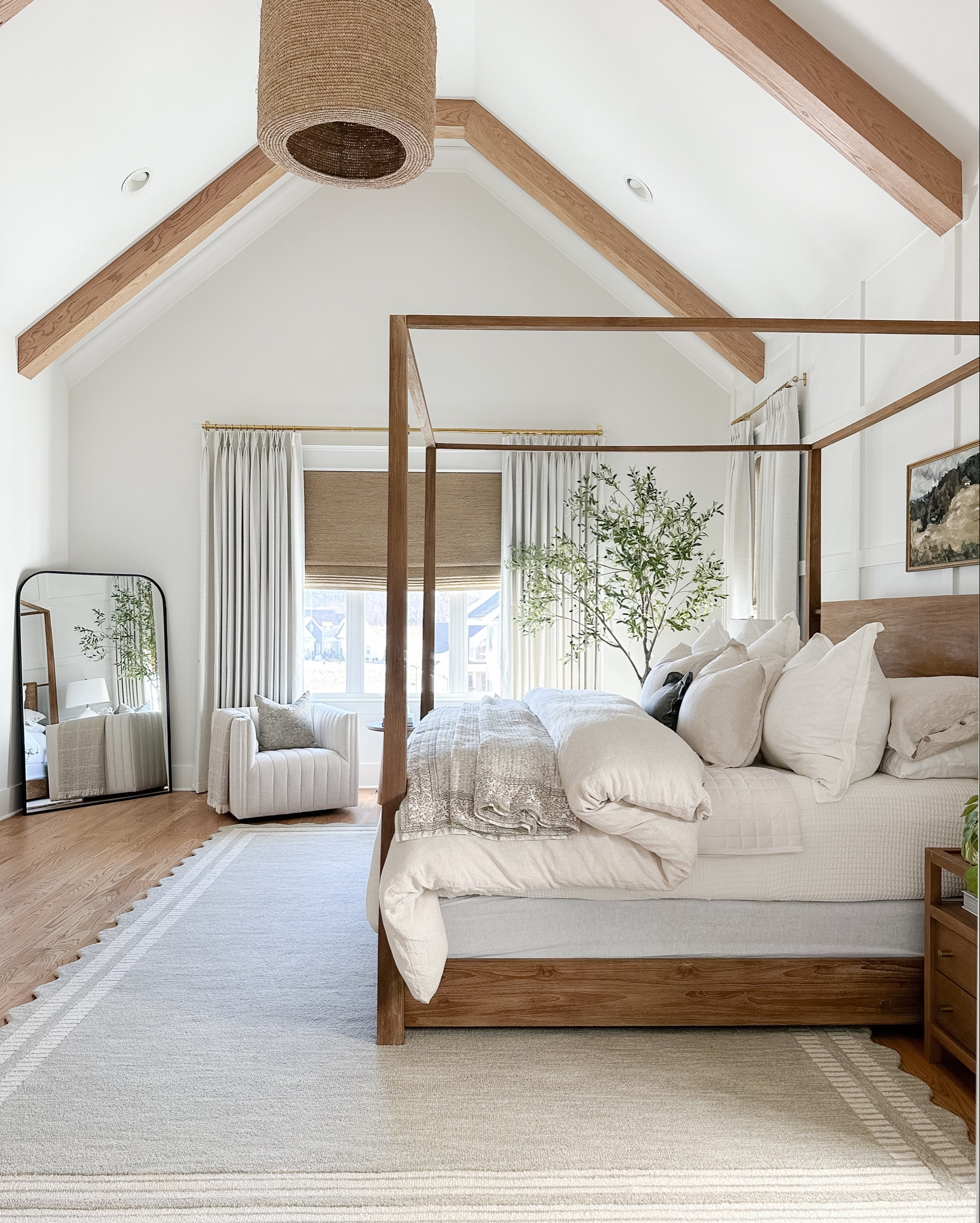 I am a tad obsessed with this new rug! The scallop detail is absolutely beautiful and the color is perfection!👌🏻Not to mention how incredibly soft it is!

The size of mine is a 10 x 14 for reference!

#bedroom #bedroomrug #rug #oversizedrug #bedroomdecor #grayrug #livingroomrug #arearug 

#LTKSeasonal #LTKHome #LTKStyleTip