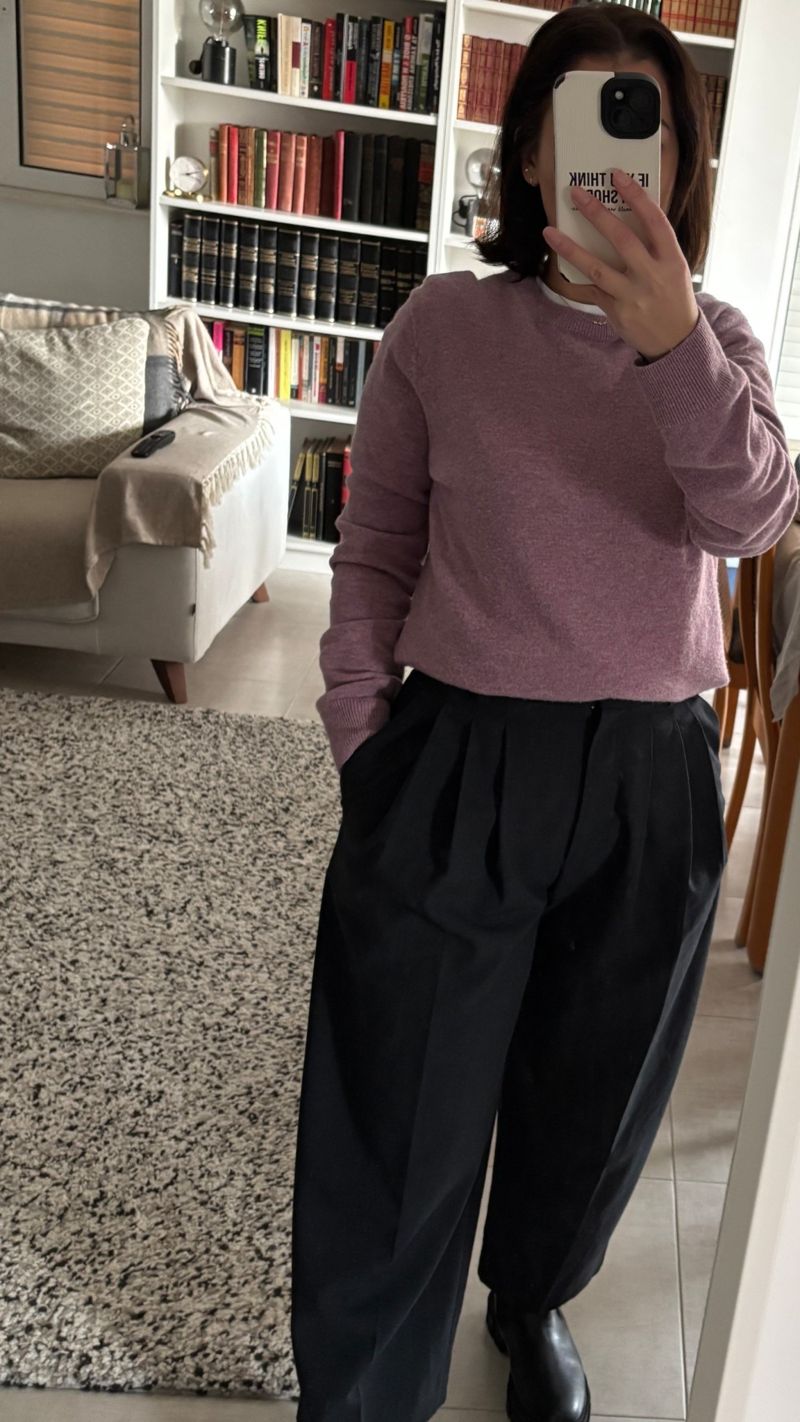 Last office outfit before the holidays! Cashmere is always a great idea and Uniqlo is the king for affordable but good quality cashmere sweaters 

#LTKWorkwear #LTKSeasonal #LTKFindsUnder100