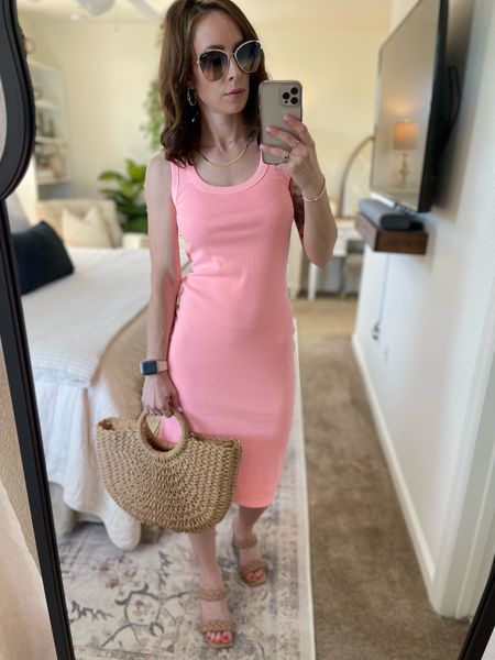 Spring break, vacation dress, Easter dress, going to the grocery store dress: whatever the occasion, this dress will be a go-to. Versatile style, quality fabrication, comfortable. Best part is it’s under $20 (currently on sale for $14!!) 
•
#springbreak #easterdress #springstyle #targetdresd #strawhandbag #amazonhandbag #neutralsandal #braidedsandal #dolcevita #quay #easyoutfit #simplestyle #summerdress #fitteddress #comfortabledress 

#LTKsalealert #LTKunder50 #LTKitbag