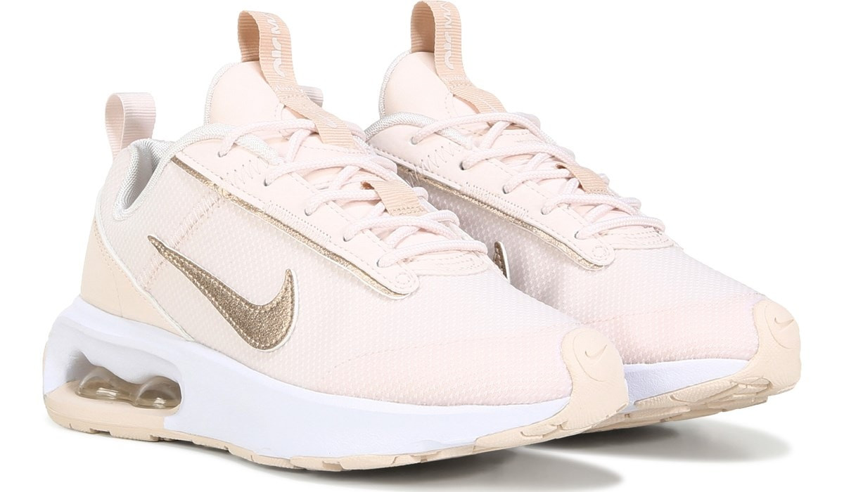 Nike | Famous Footwear