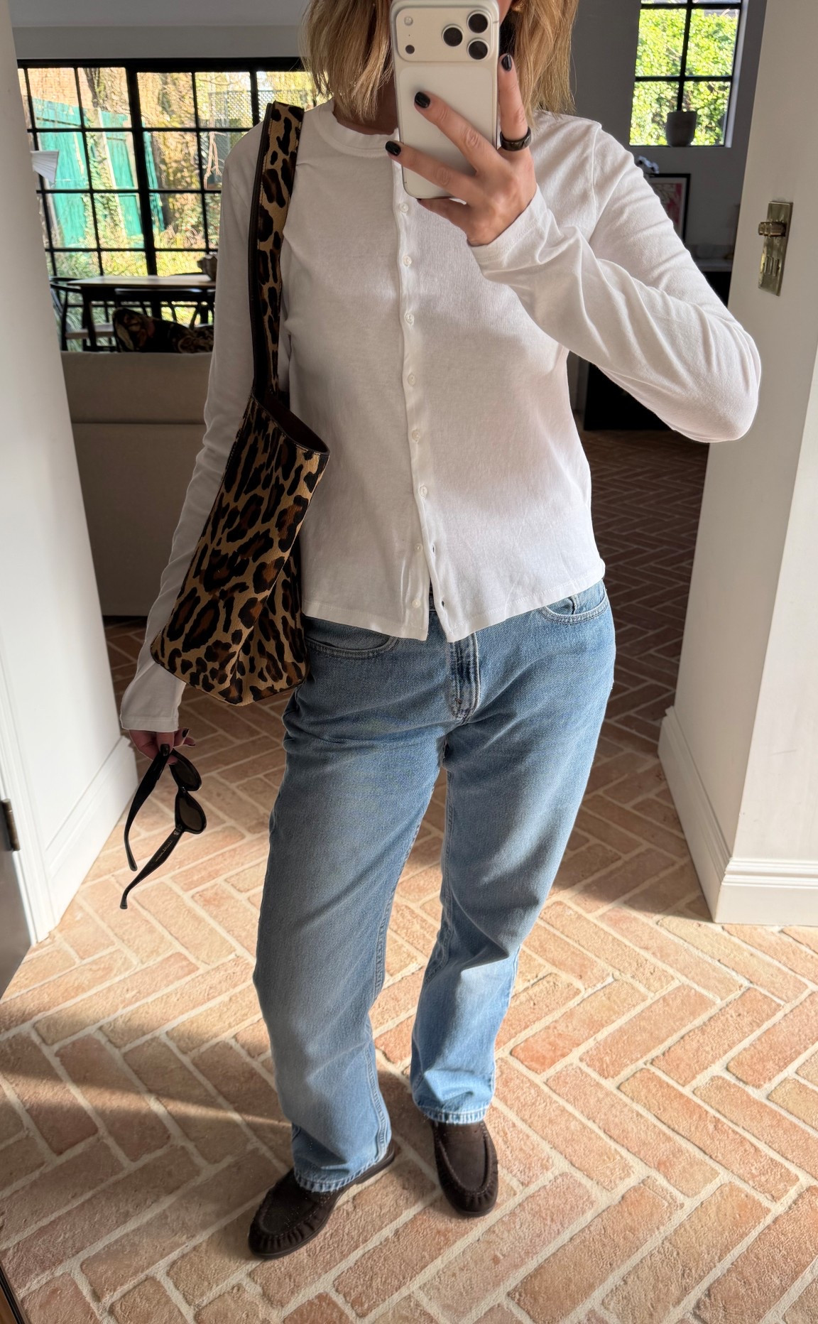 Vintage Levi’s and a fresh cotton tee + brown suede loafers 

#LTKeurope #LTKuk #LTKstyletip