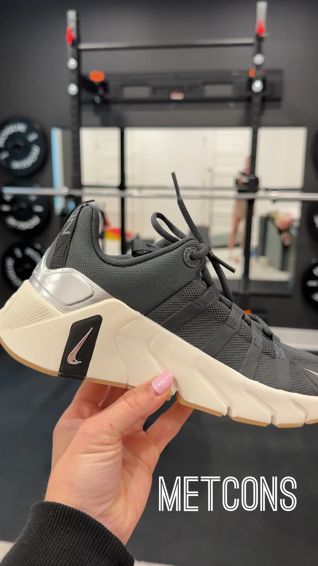 New lifting shoes !!!!! Metcons were highly recommended by my community and I’m obsessed already. Tons of colors and some are on sale. I grabbed these (metcon 7s) and the Metcon 6s and so far I think I love the 6s feel/fit but tbd !!!! Size up 1/2 size 

Tennis shoes / workout outfit / activewear / Nike

#LTKActive #LTKfitnessgoals