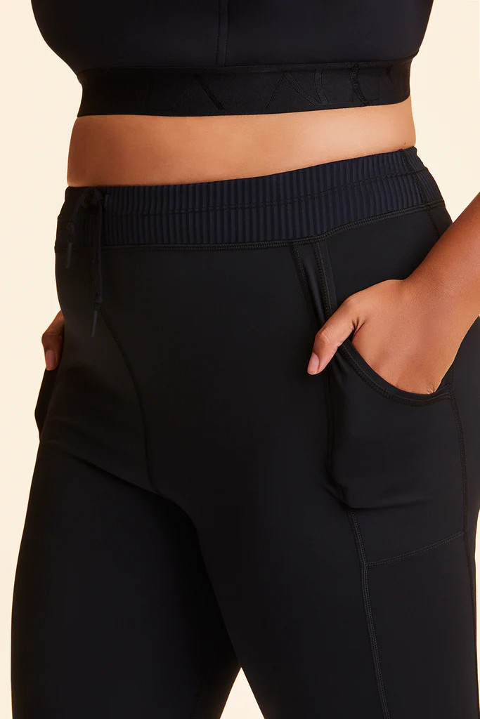 Trailblazer Tight -
                  
                     in Black | Alala