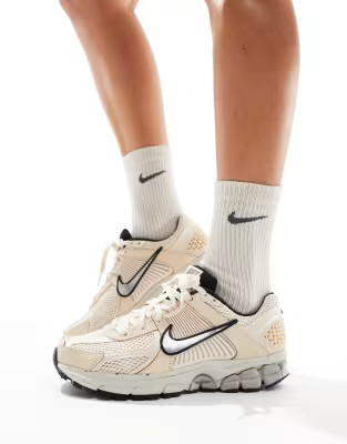 Nike Zoom Vomero 5 sneakers in beige, off white and silver | ASOS (Global)