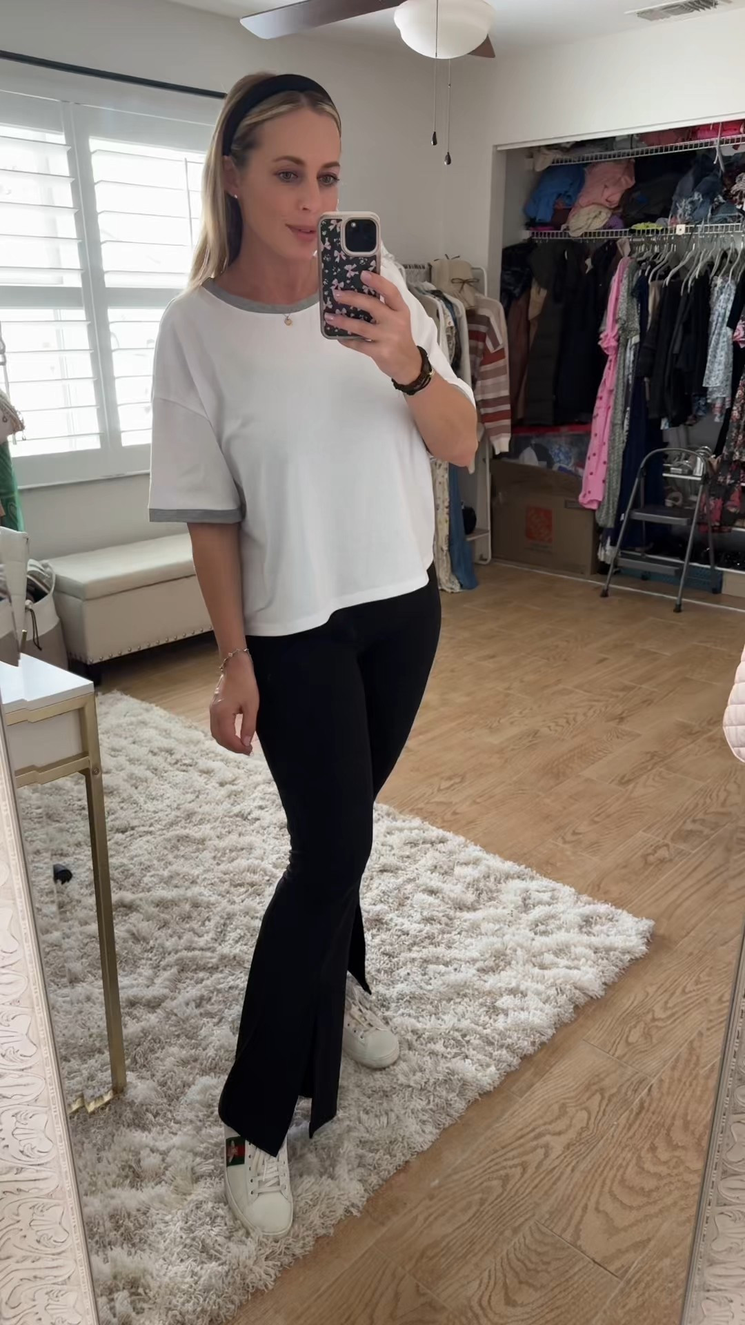 Loose t shirt 

#LTKMidsize #LTKootd