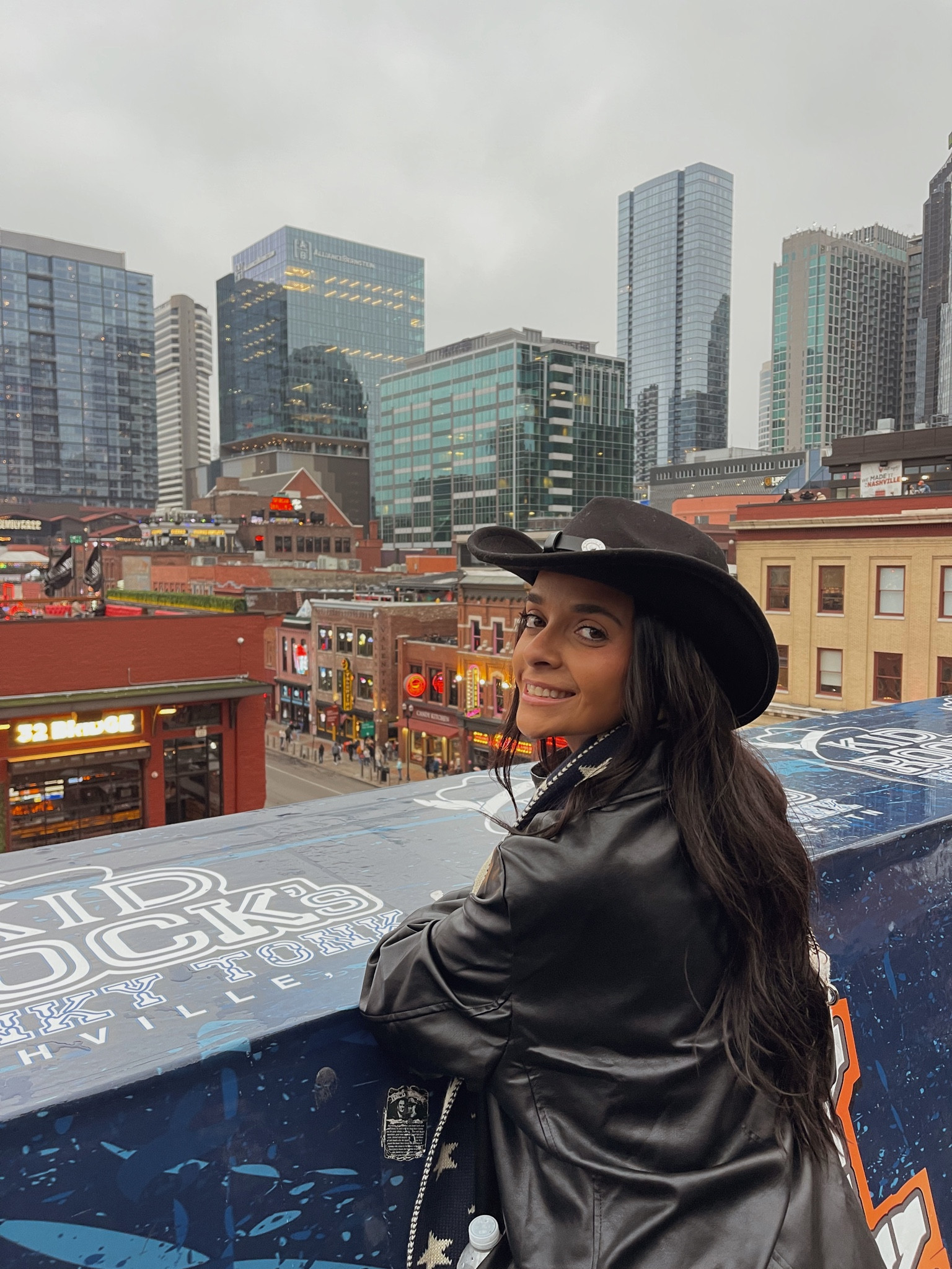 Nashville outfit! Leather jacket with cowboy hat 🤠

#LTKtravel #LTKfindsunder50 #LTKstyletip