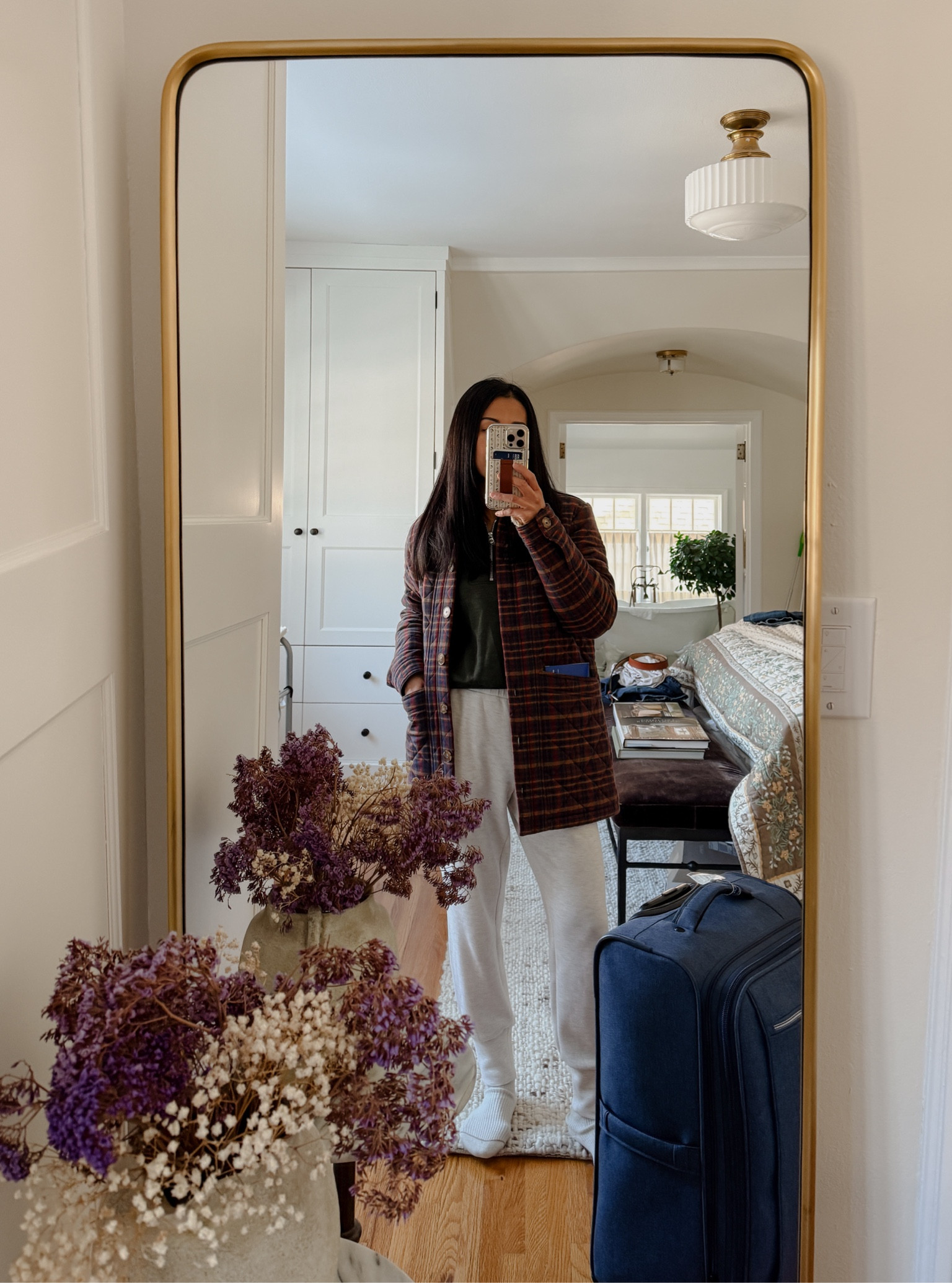 Spontaneous trip airport outfit. I’m all about the comfort but still feeling good. I can’t wear leggings on the plane bc makes my legs itchy 😅 so I love these slim cuff pants. They’re super soft and very high quality. #travel #vacation #traveloutfit

#LTKTravel #LTKStyleTip