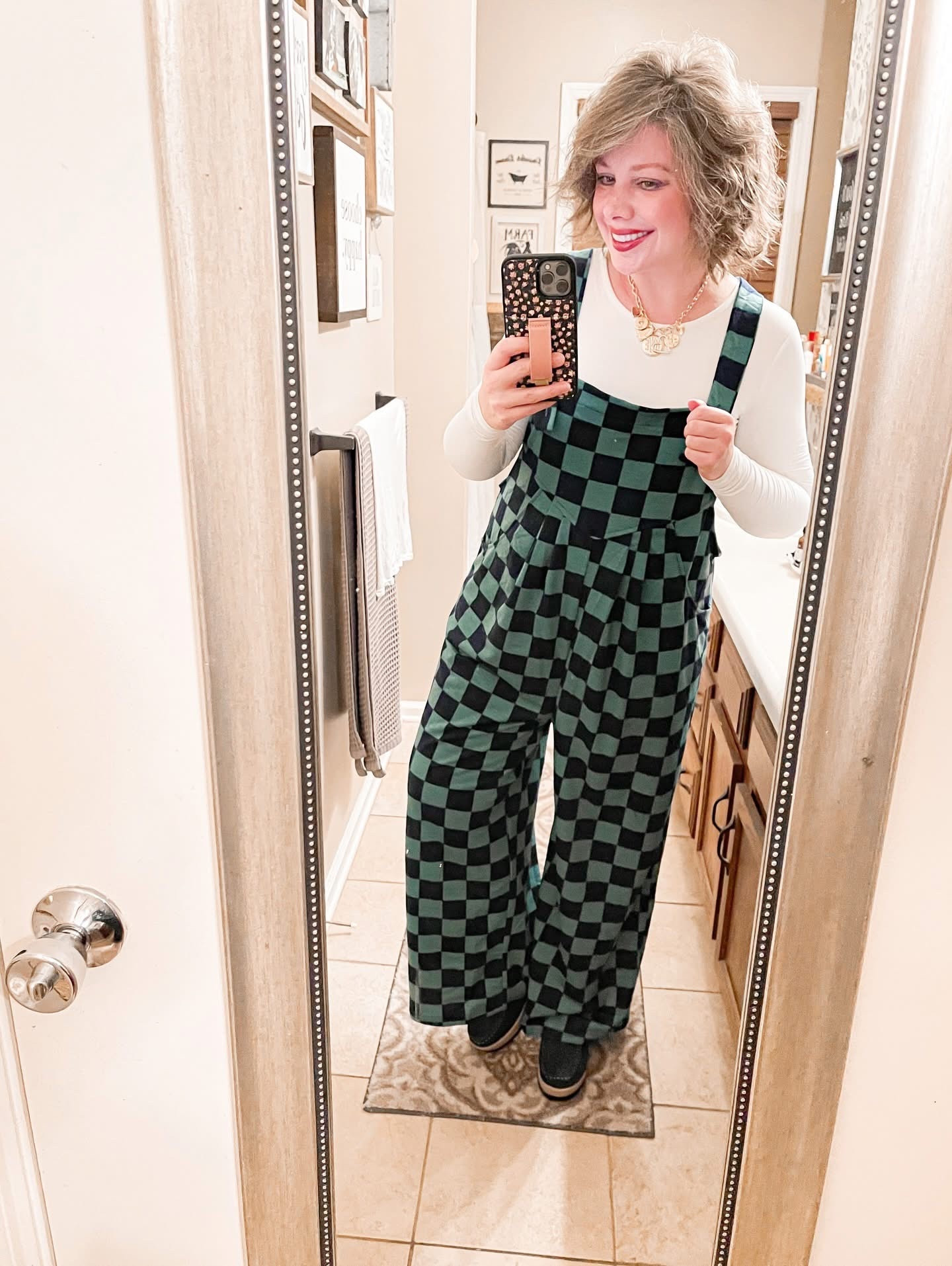 A little fit check on this windy Wednesday. 🤍🩵💙 
•
•
I LOVE my Walli Cases! #mywallicase
Shop with the link below and use code ‘simplysweet’ to SAVE! ✨ 🛍️ 🔗 ⬇️ 
-
🔗 https://wallicases.com/?rstr=48227

#LTKootd #LTKPetite #LTKOver40