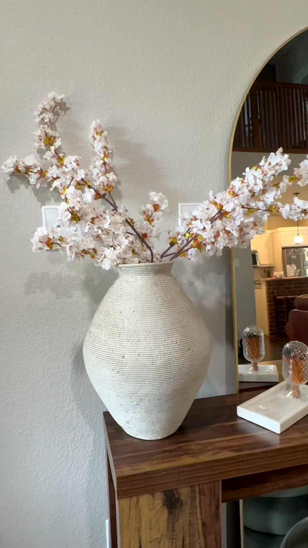 Changing out stems is possibly the easiest thing to start giving your home fall vibes. And these are so real looking!

#LTKHome #LTKFallSale #LTKSeasonal