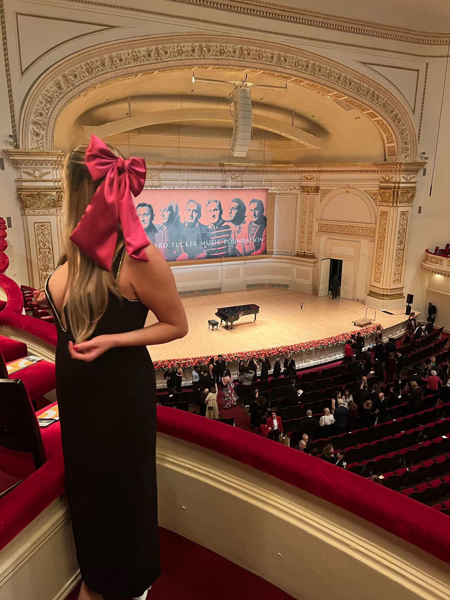 Adorable bow hair clip for the holiday season #hairaccessories #pinkbow #hairbow

#LTKfindsunder50 #LTKfindsunder100 #LTKstyletip