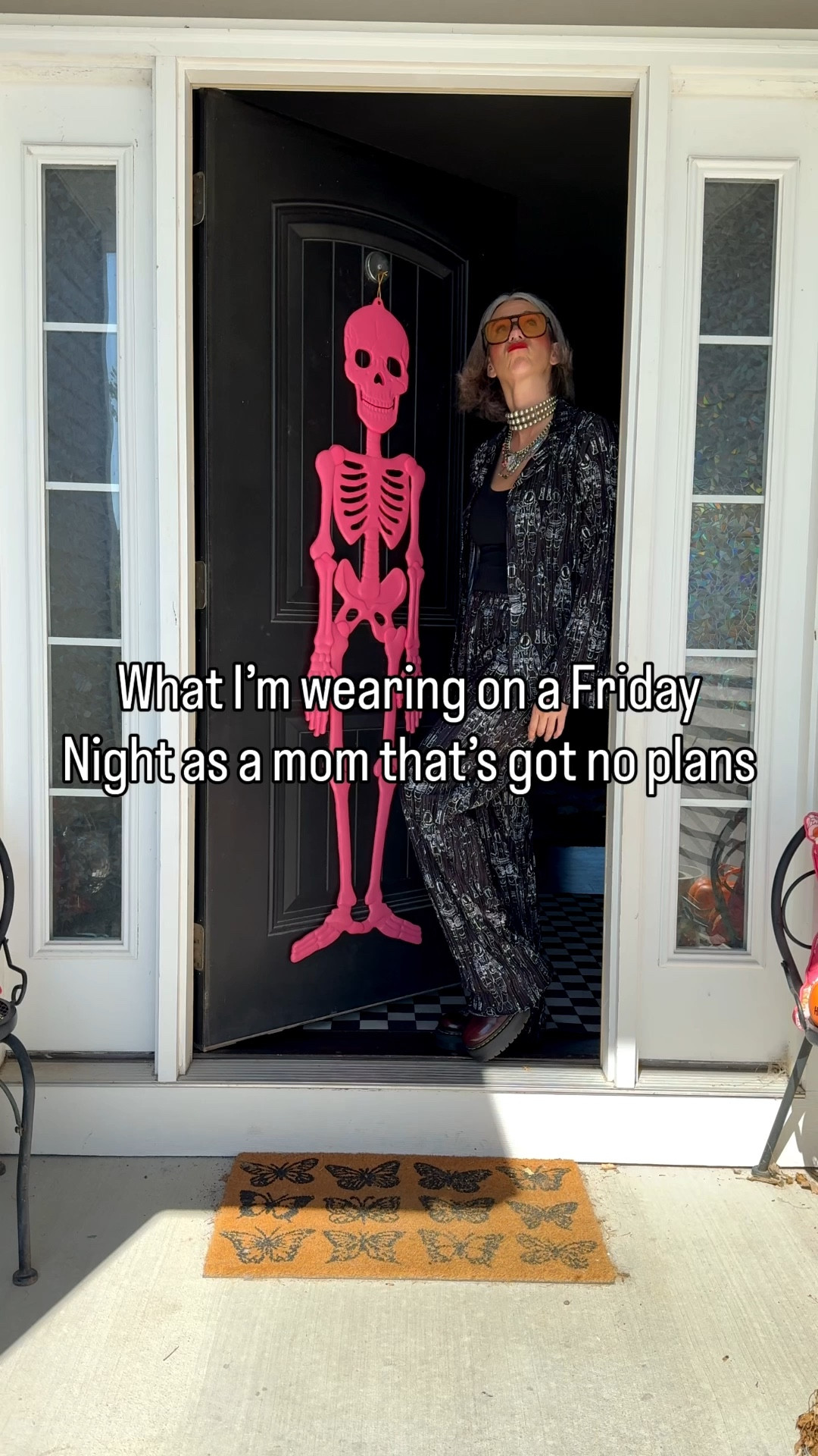 Dressed in lala astronaut 🧑‍🚀 plisse set ! Wearing a small. Pebby forevee choker 

#LTKStyleTip #LTKFallSale #LTKFindsUnder100