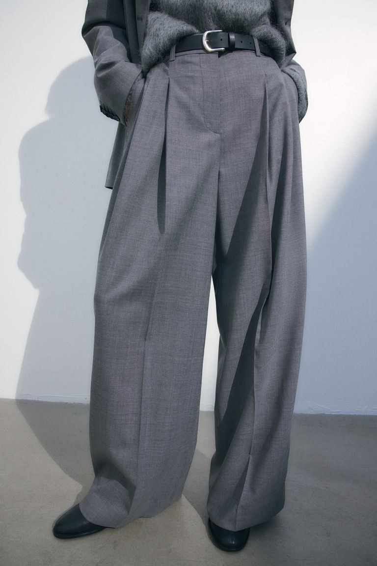 High-waisted tailored trousers - Grey - Ladies | H&M GB | H&M (UK, MY, IN, SG, PH, TW, HK)