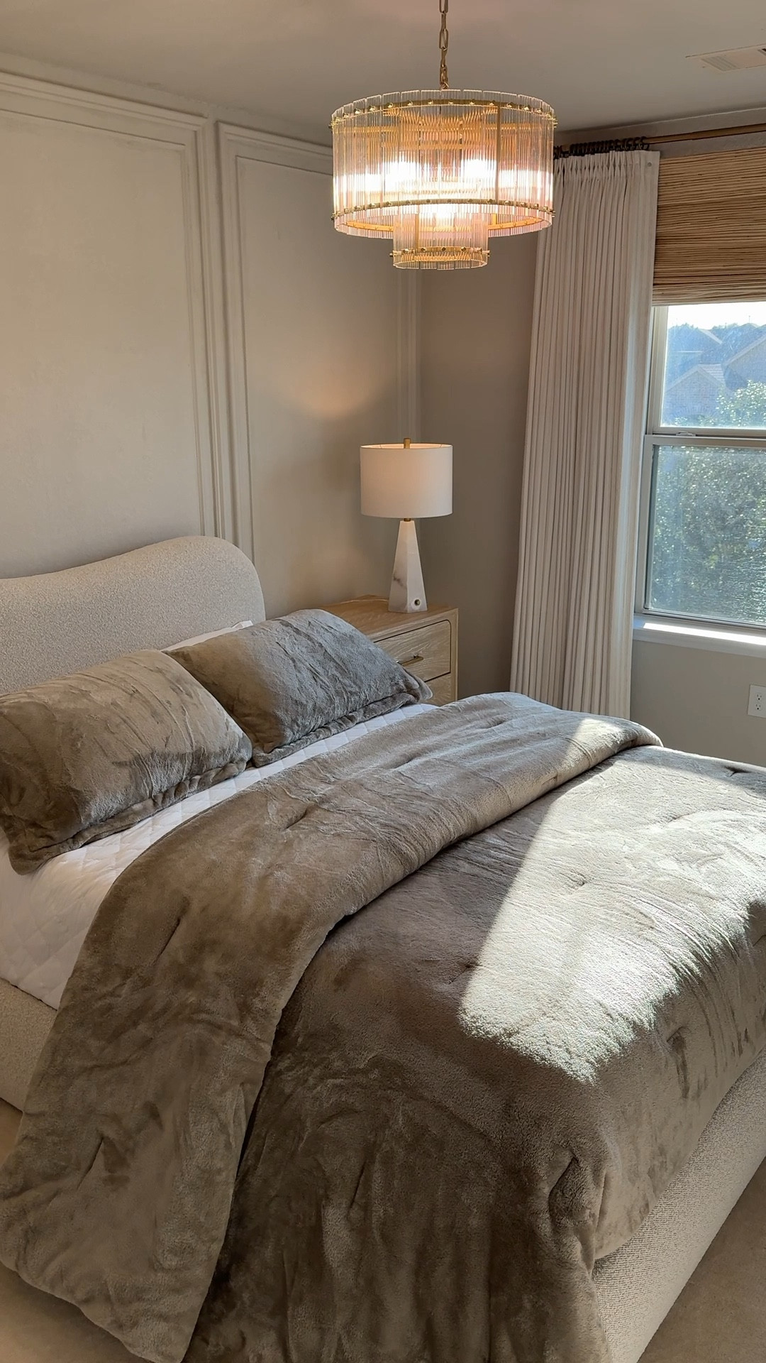 Softest bedding from amazon - velvet comforter- 

#LTKHoliday #LTKHome #LTKSaleAlert