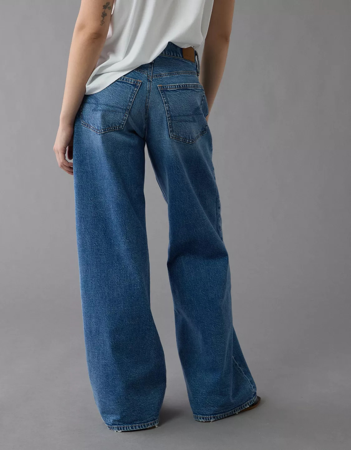 AE Strigid Low-Rise Ultra Wide-Leg Jean | American Eagle Outfitters (US & CA)
