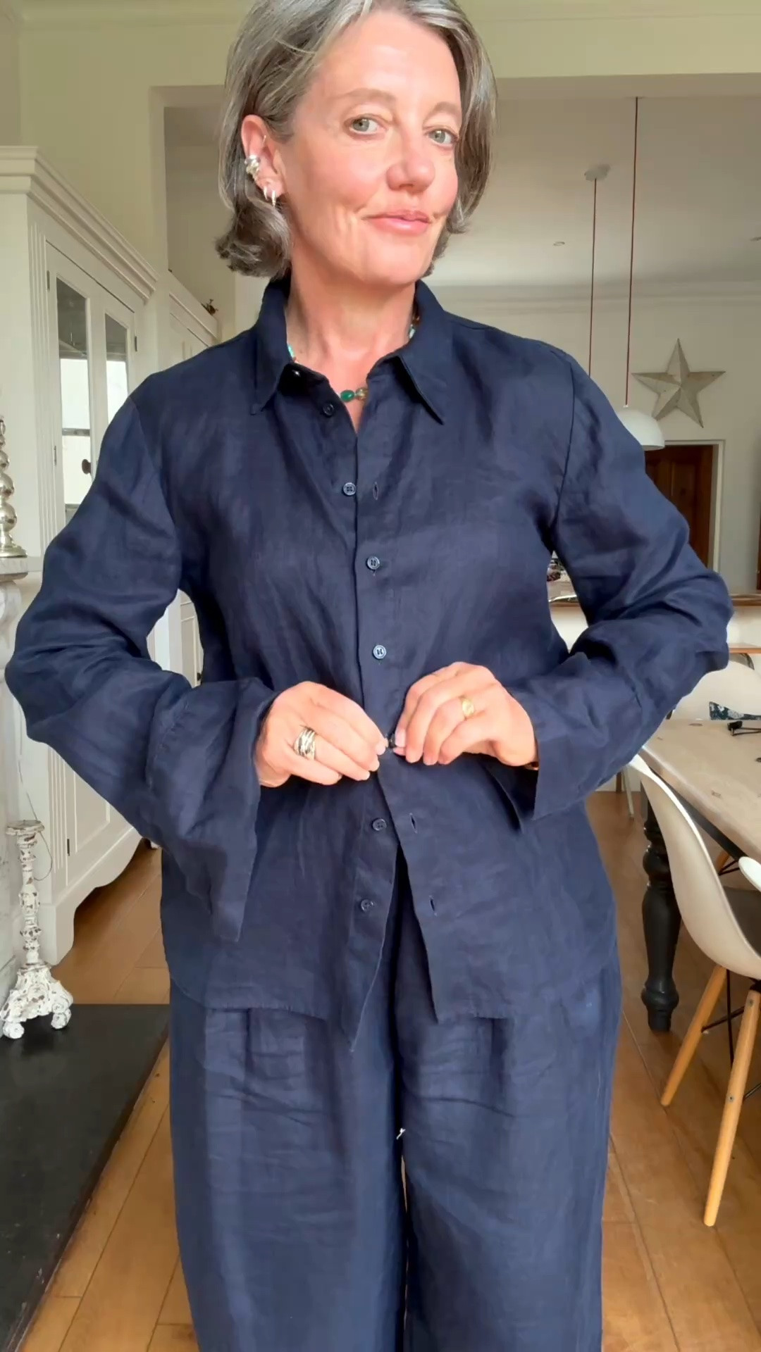The perfect linen set 💙
Shirt size large/trousers medium Comes in other colours and I’ve linked similar items


Zara linen shirt, Zara button-up, Linen blend blouse, Oversized linen shirt, Poplin shirt. Casual chic, Oversized, Summer staple, Vacation style, Effortless style,
Minimalist

#LTKsummer #LTKuk #LTKeurope