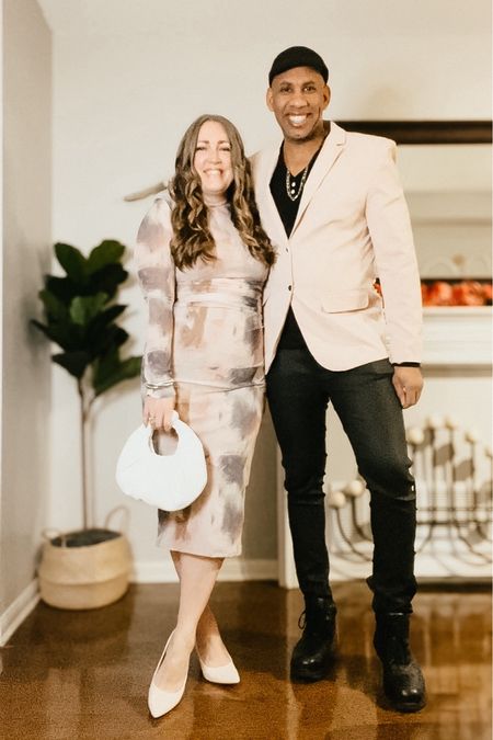 Valentine’s Day outfit
Couples outfits
Pink suit, bodycon dress, mesh dress, silver jewelry, nude heels, white bag

#LTKover40 #LTKSeasonal #LTKfindsunder50